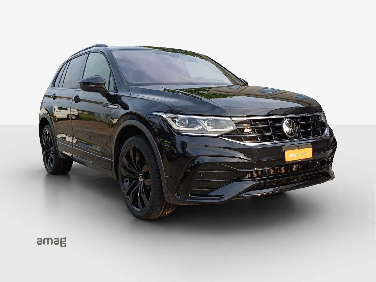 VW Tiguan 2.0TSI R-Line 4Motion DSG-image-5