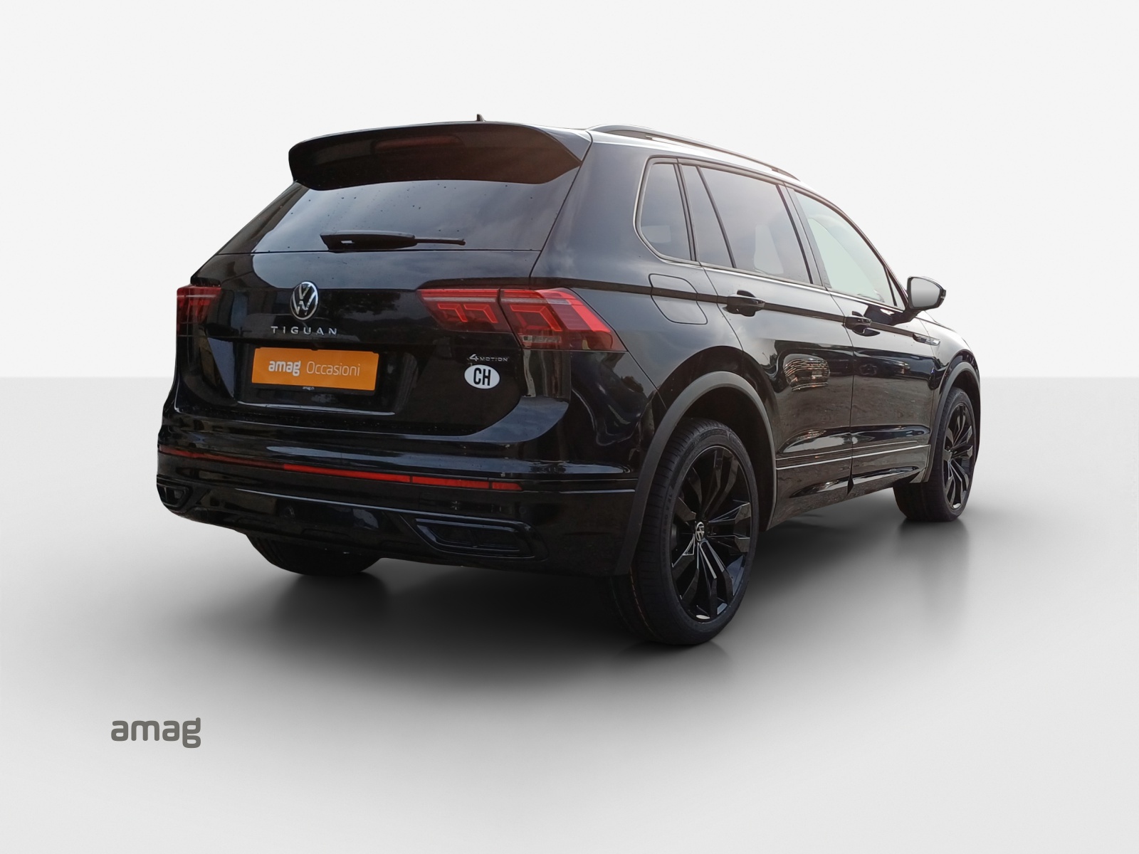 VW Tiguan 2.0TSI R-Line 4Motion DSG-image-4