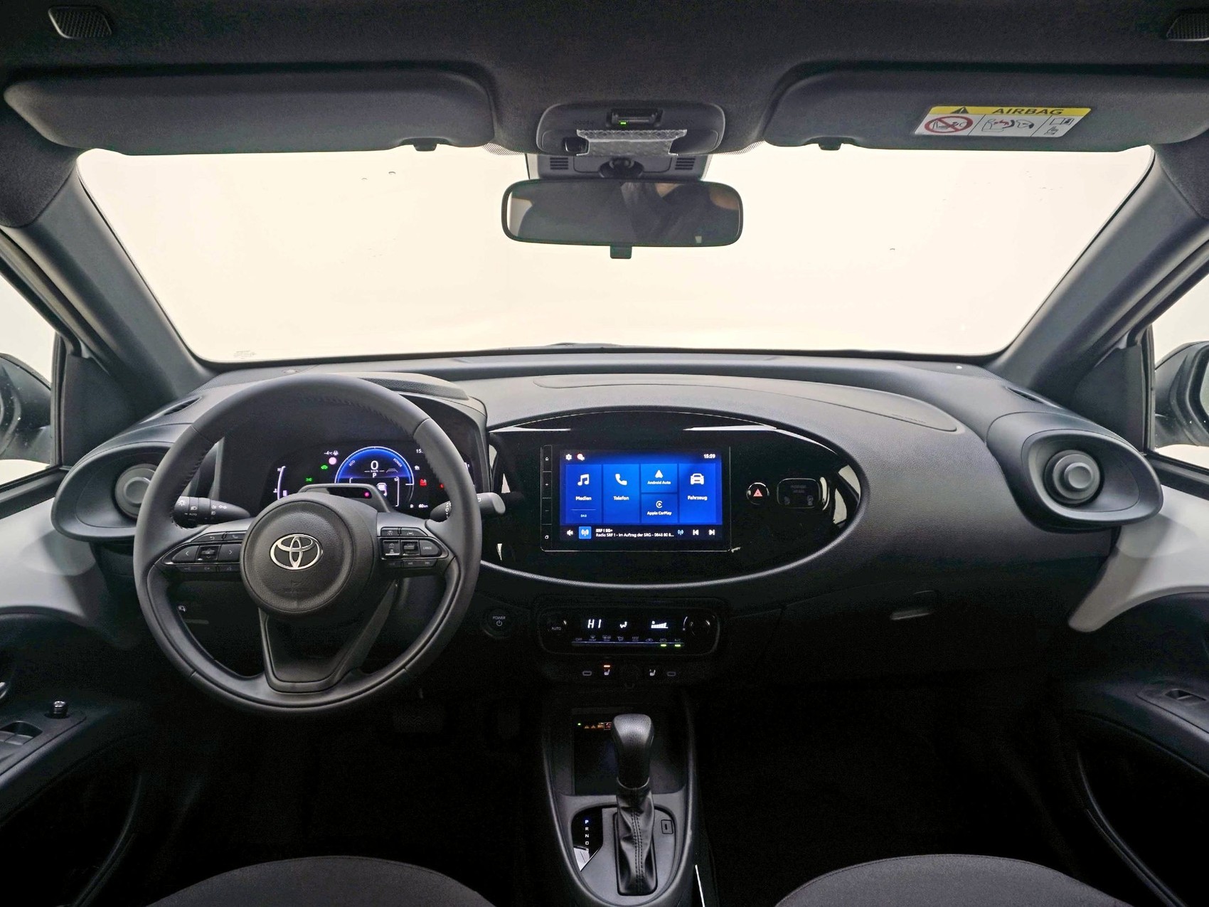 TOYOTA Aygo X 1.5 VVT-i HSD Comfort-image-7