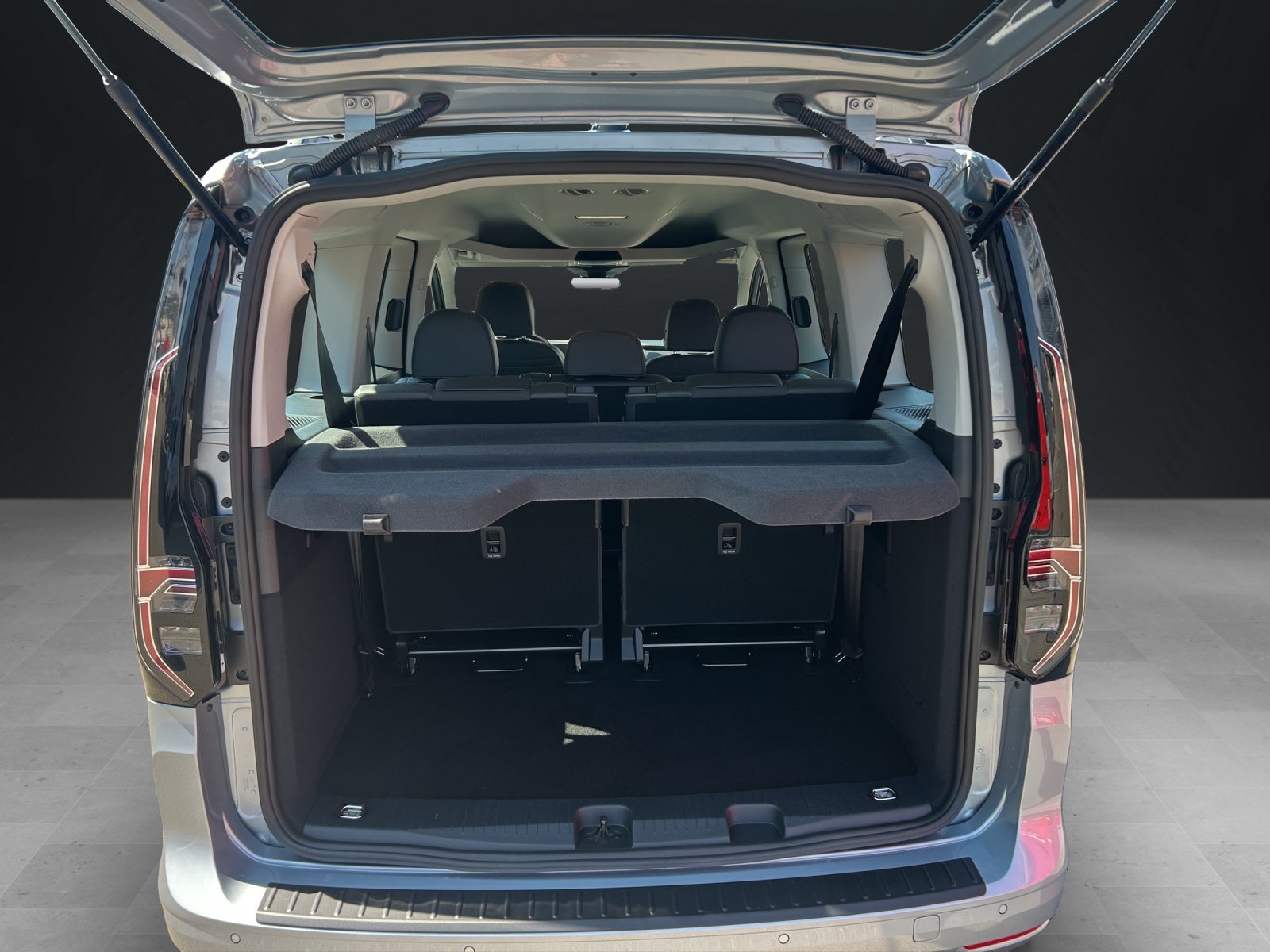 VW Caddy Maxi 2.0 TDI Life 4Motion-image-9