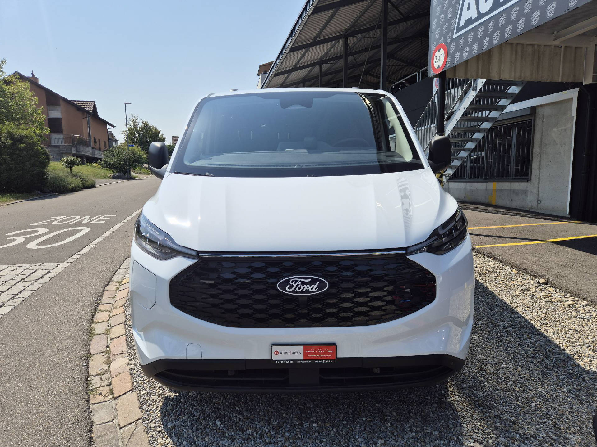 FORD E-Transit C Van 320 L1 Trend 82,5 kWh-image-4