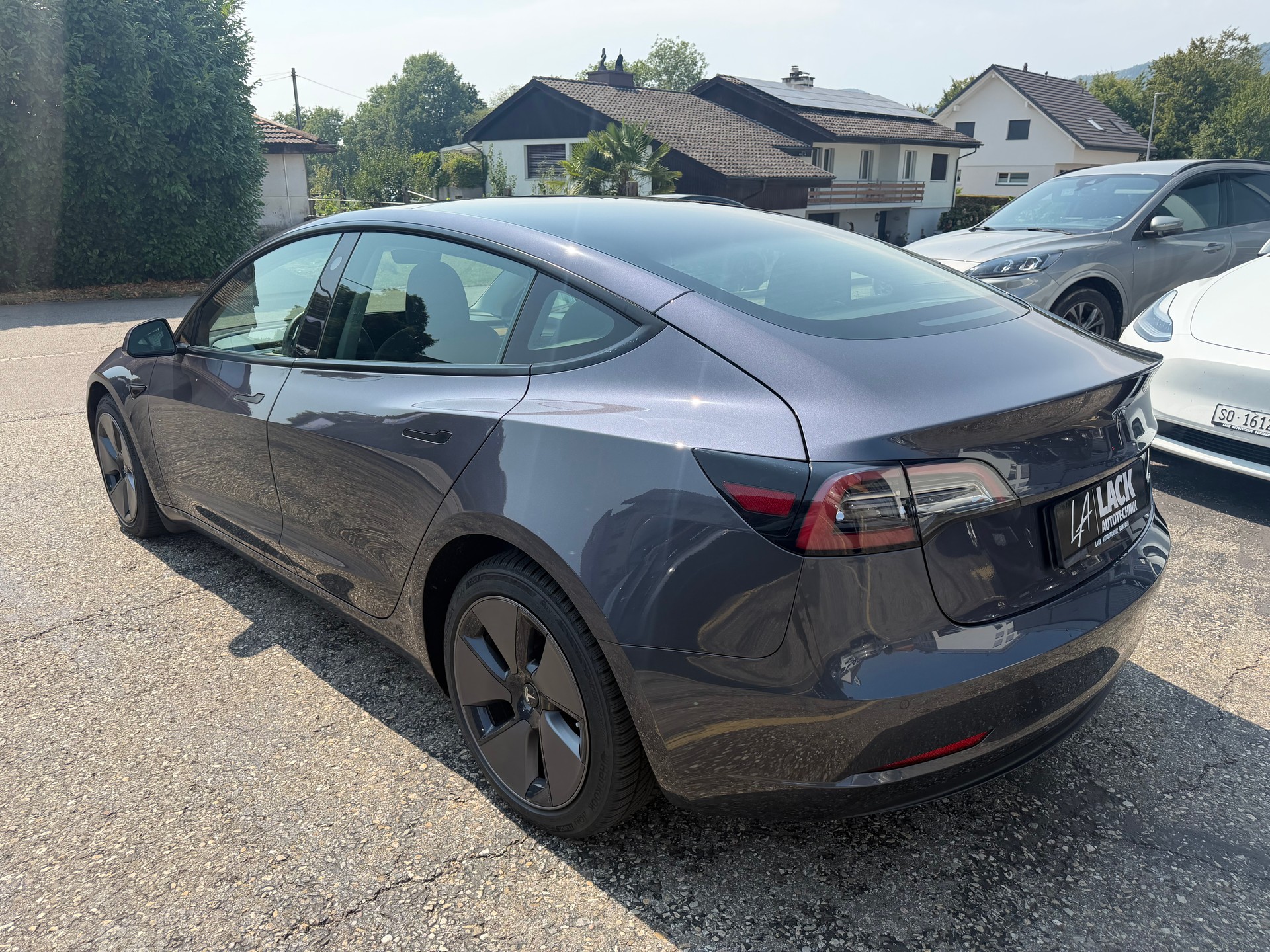 TESLA Model 3 Long Range Dual Motor AWD-image-9