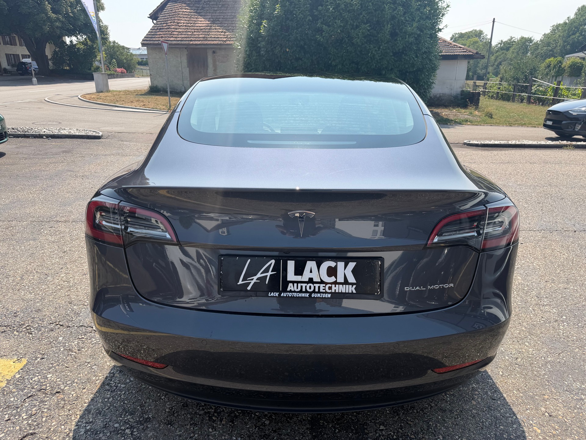 TESLA Model 3 Long Range Dual Motor AWD-image-8