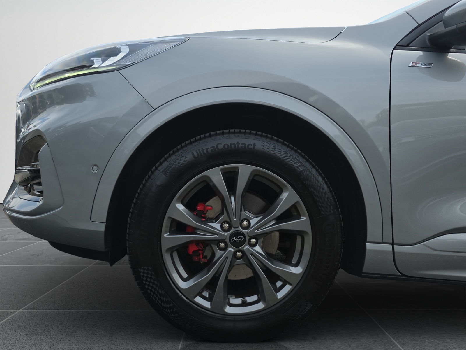 FORD Kuga 2.5 Hybrid ST-Line 4x4kW-image-13