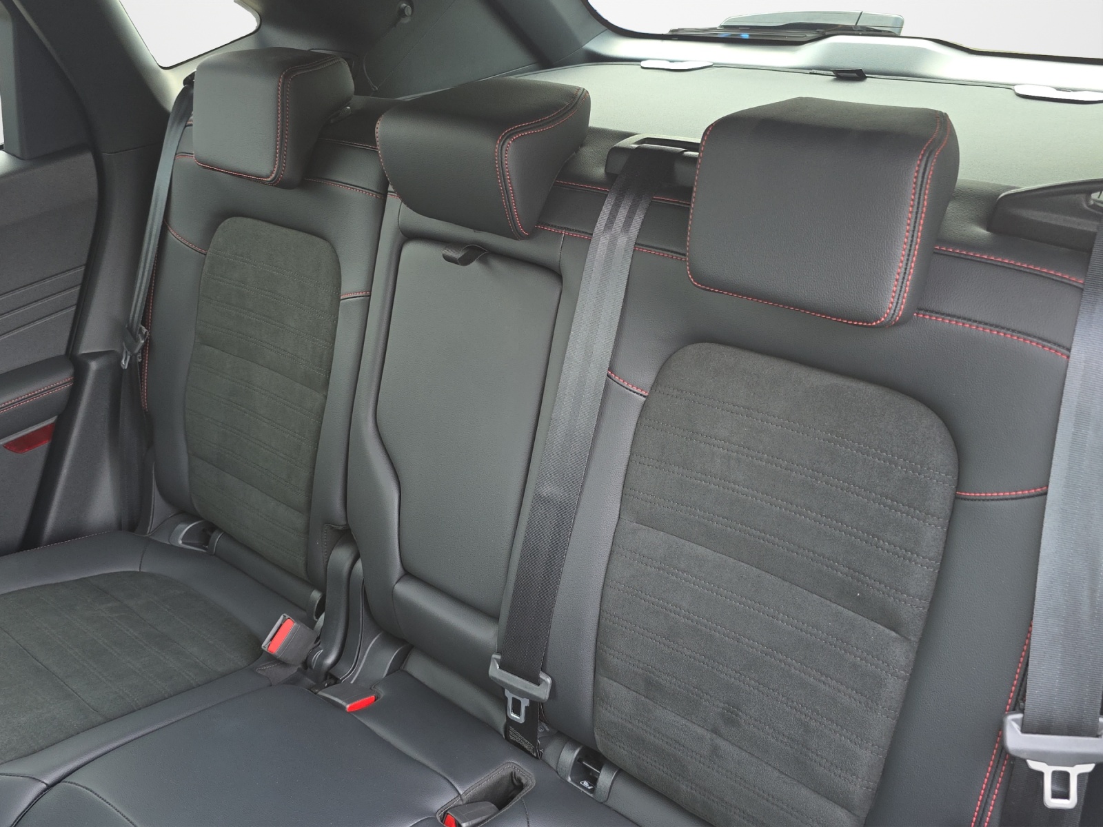 FORD Kuga 2.5 Hybrid ST-Line 4x4kW-image-11