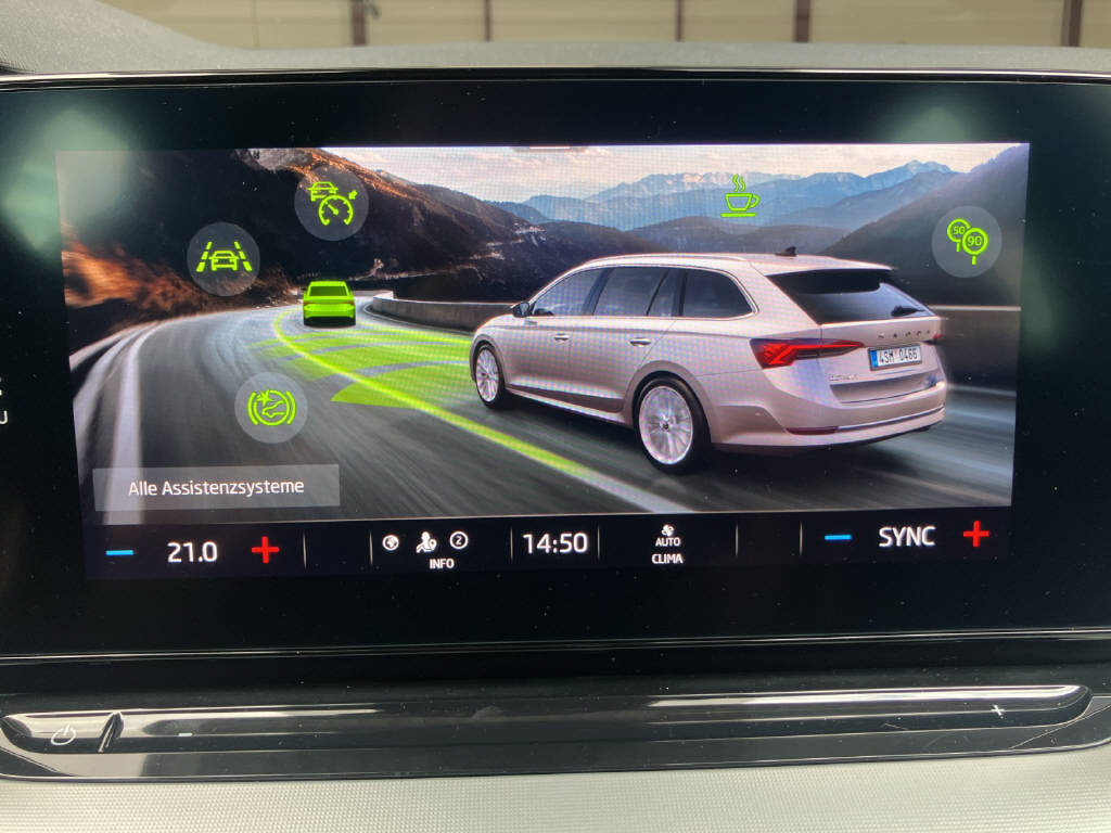 SKODA Octavia Combi 2.0 TDI 150 Ambition DSG-image-20
