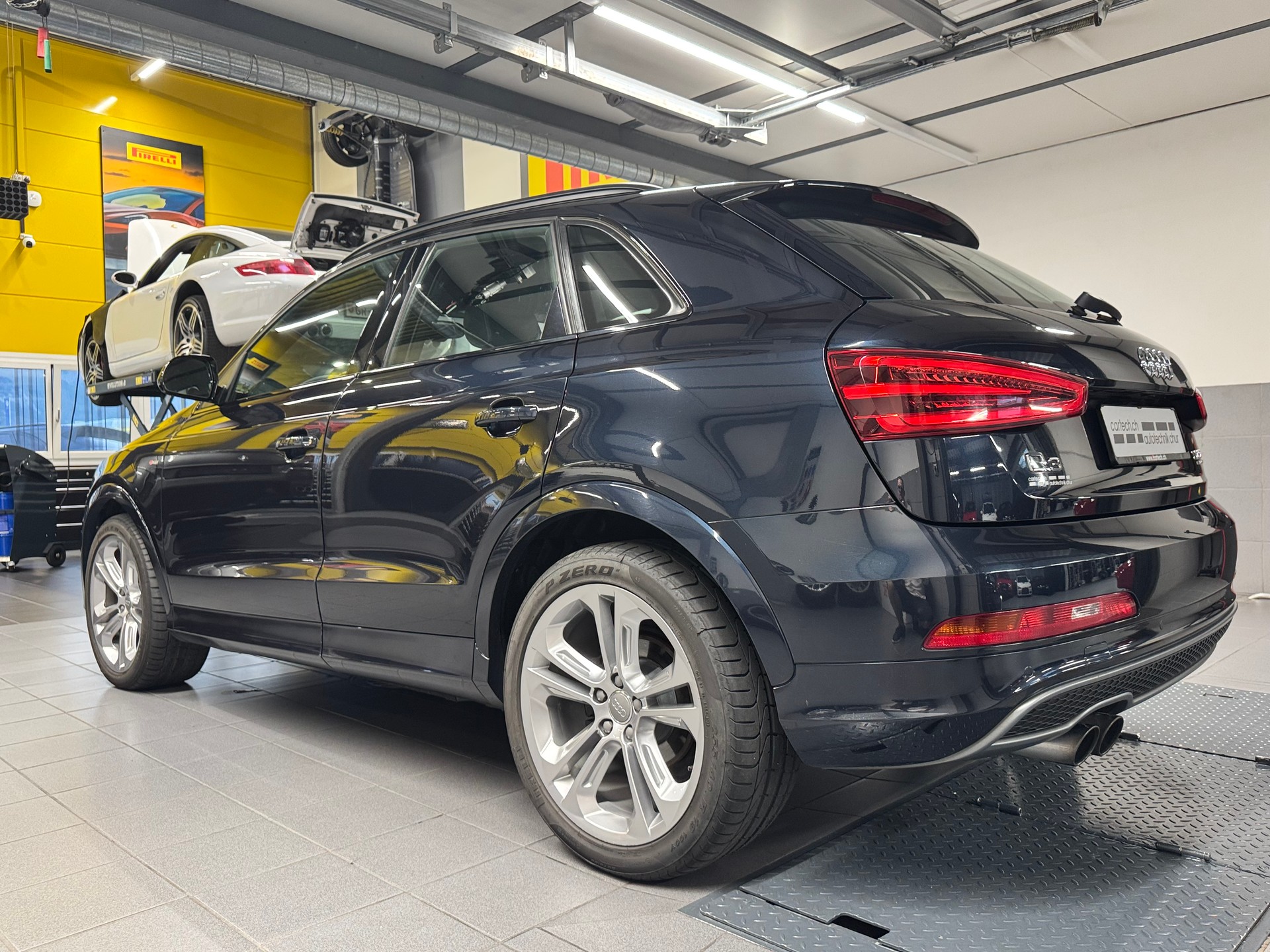 AUDI Q3 2.0 TFSI quattro S-tronic-image-7