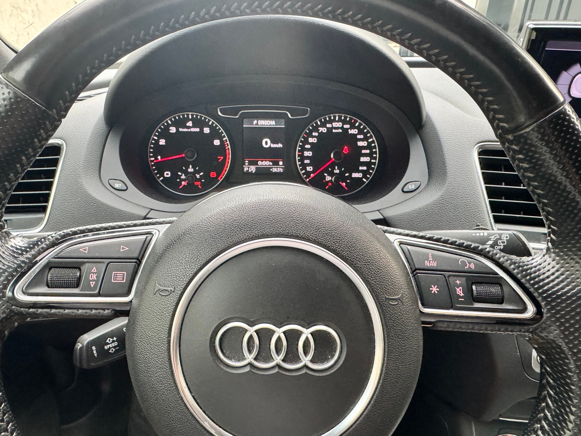 AUDI Q3 2.0 TFSI quattro S-tronic-image-20