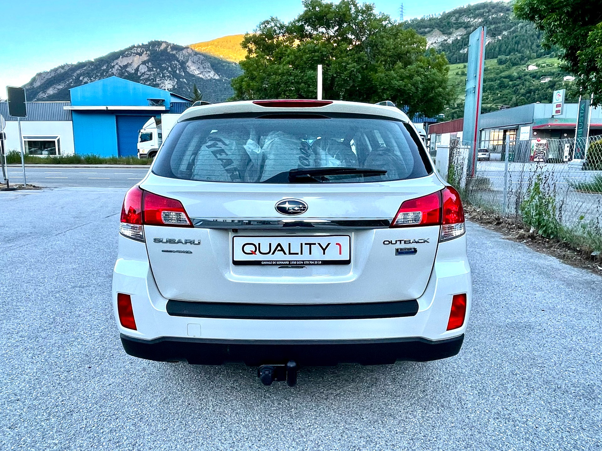 SUBARU Outback 2.0D Limited AWD Lineartronic-image-4