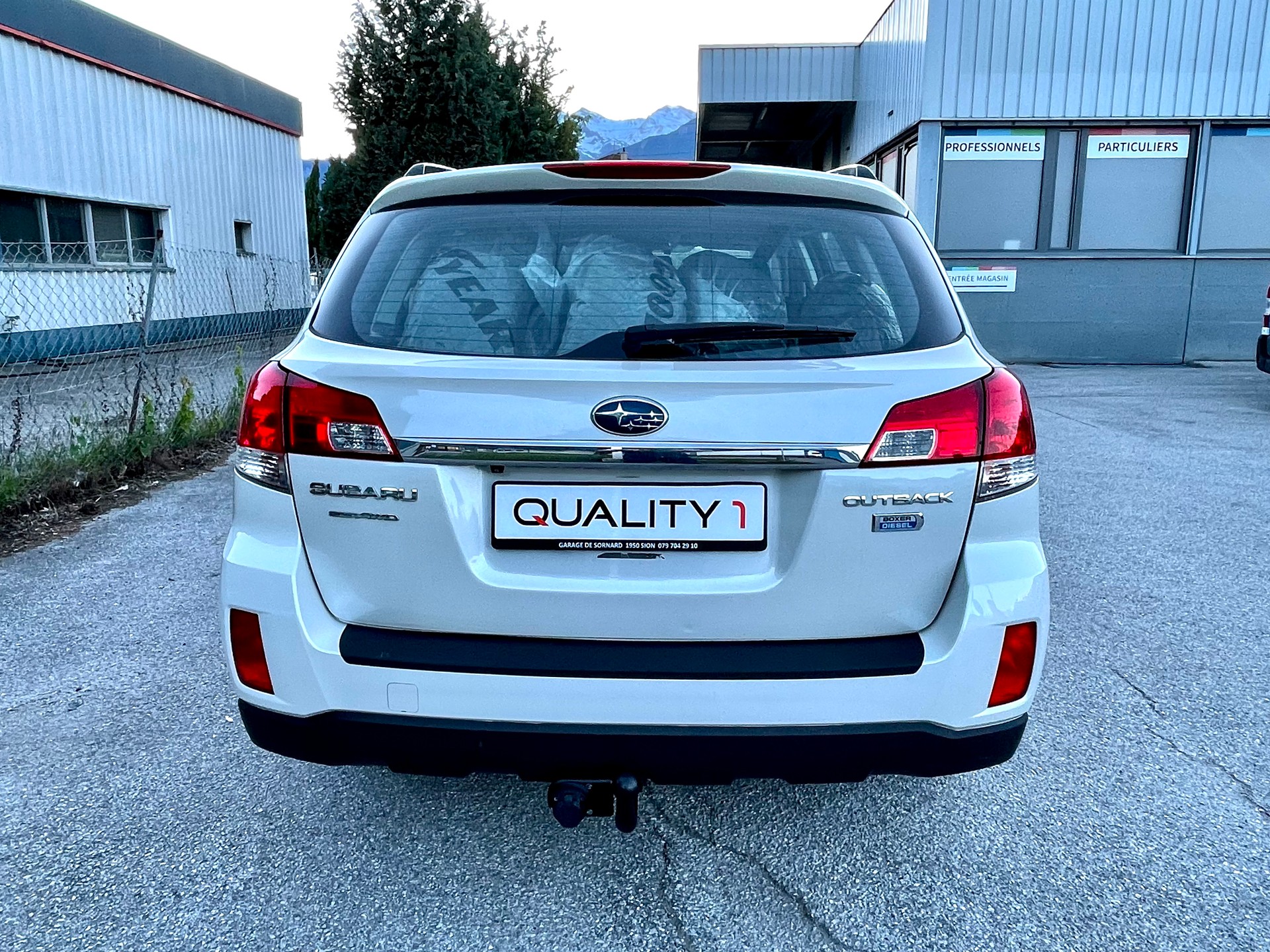 SUBARU Outback 2.0D Limited AWD Lineartronic-image-13