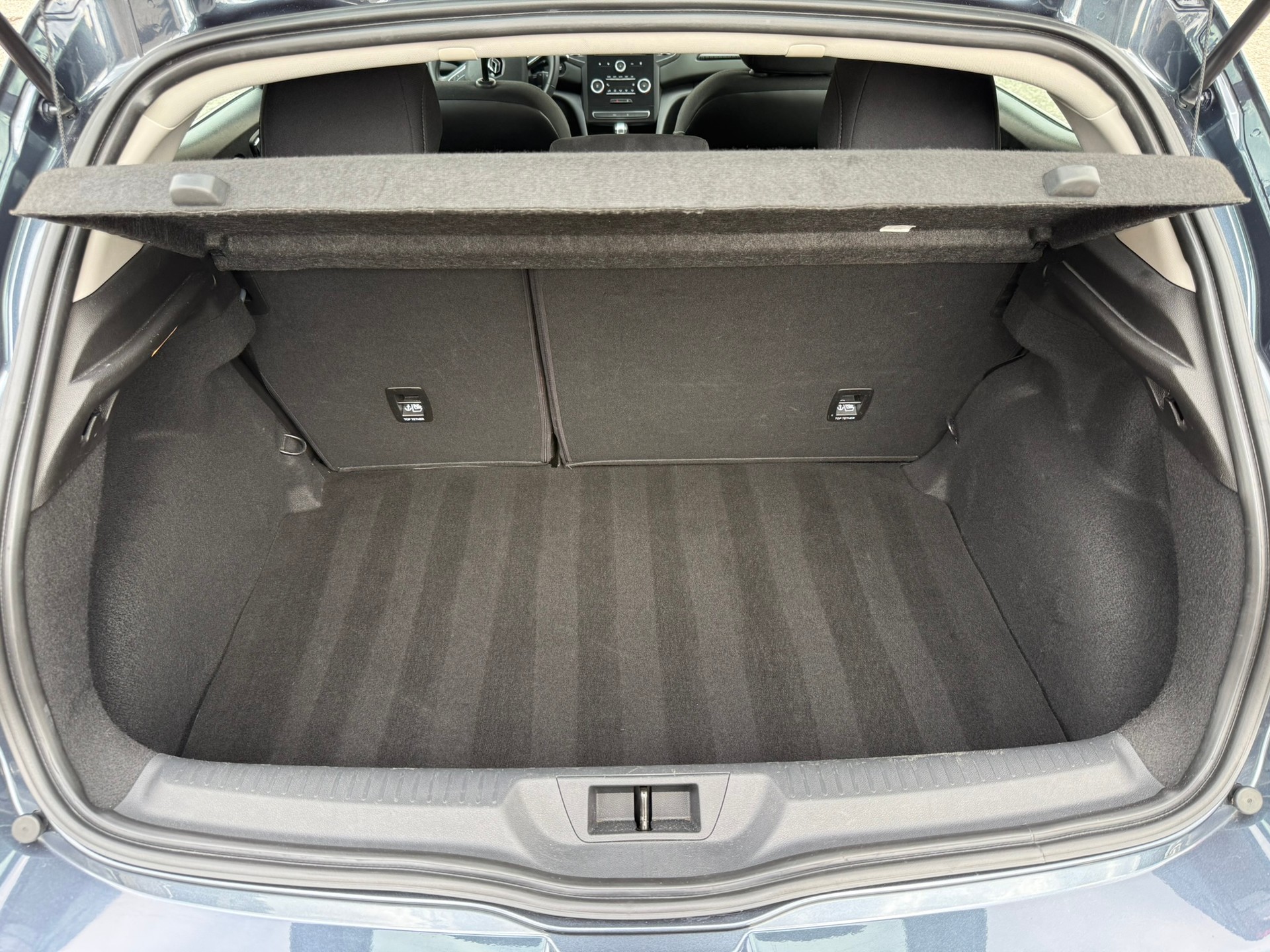 RENAULT Mégane 1.2 16V Turbo Zen EDC-image-9