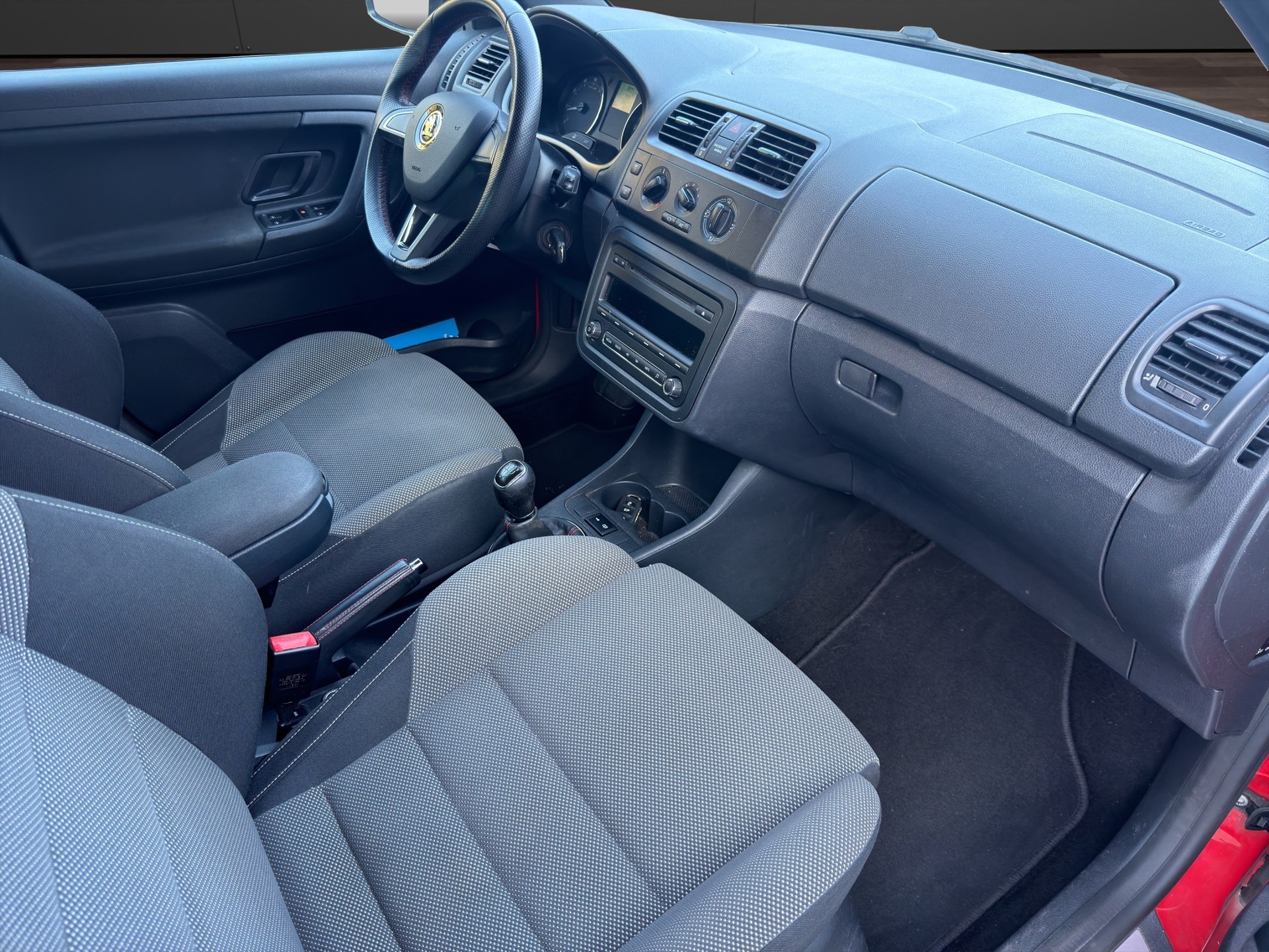 SKODA Fabia 1.2 TSI Monte Carlo-image-11