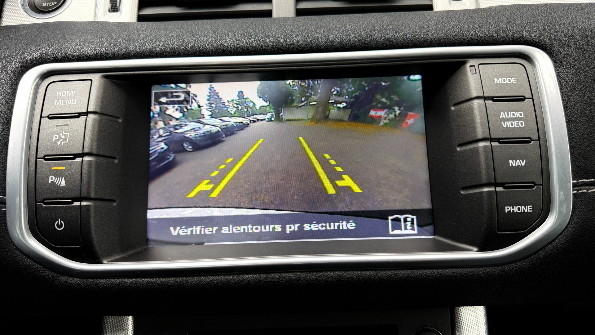 LAND ROVER Range Rover Evoque 2.0 Si4 Dynamic AT9-image-15