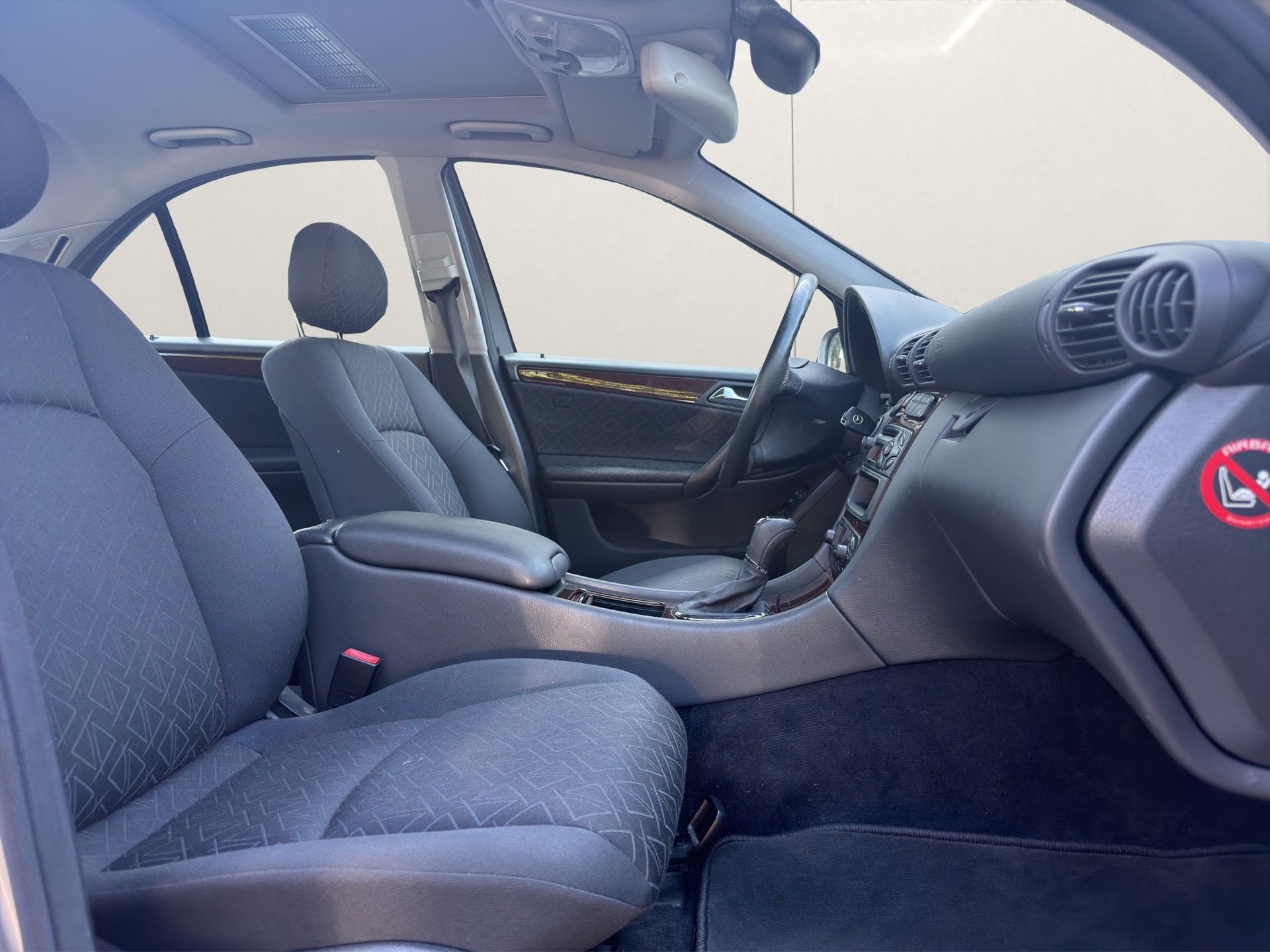 MERCEDES-BENZ C 240 Classic 4Matic Automatic-image-11