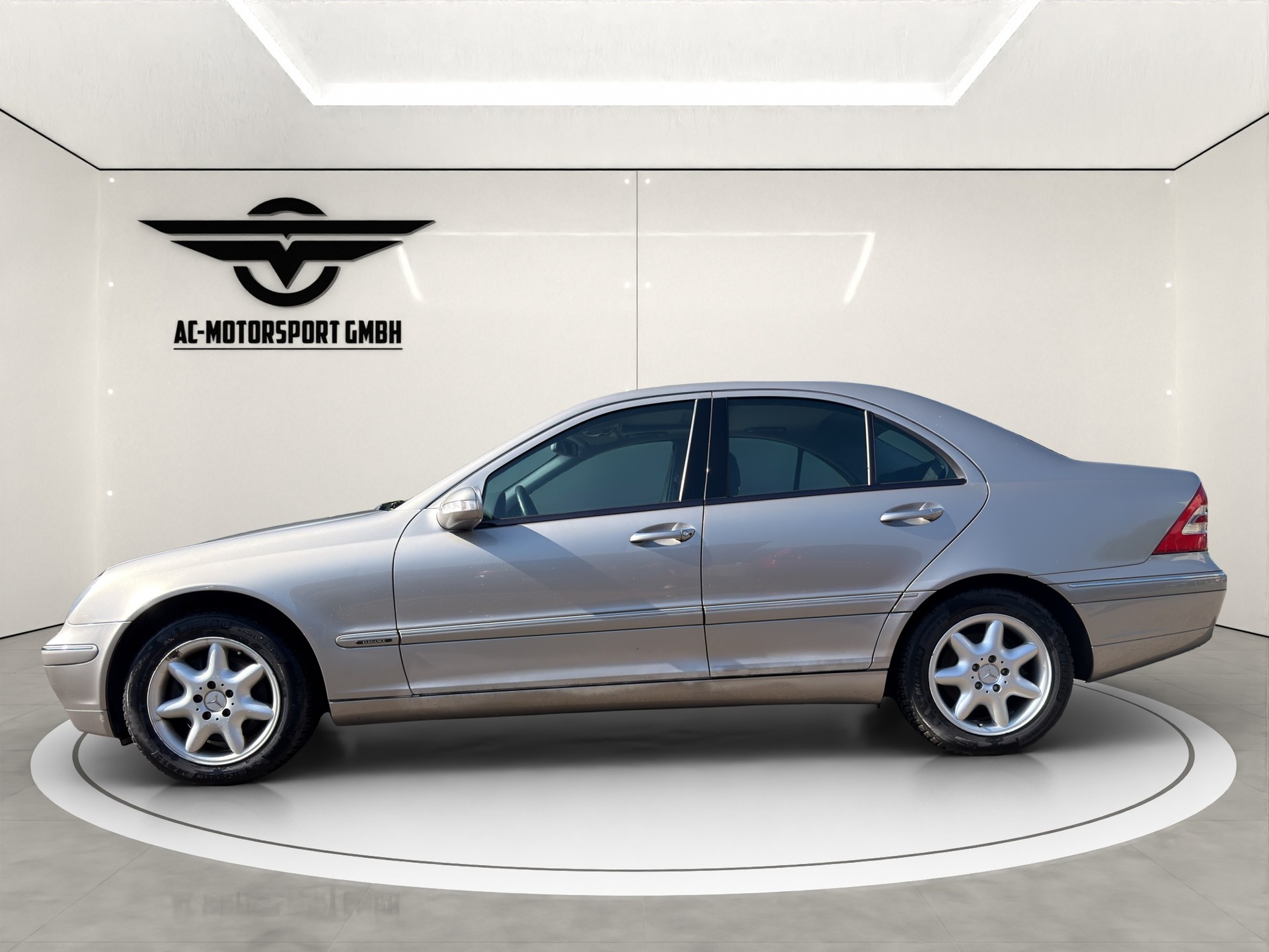 MERCEDES-BENZ C 240 Classic 4Matic Automatic-image-3