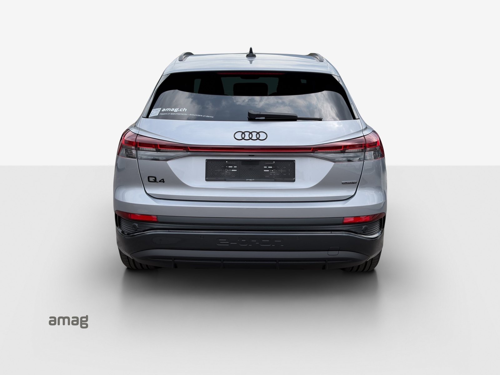 AUDI Q4 e-tron 45 Edition Swiss Ski quattro-image-3