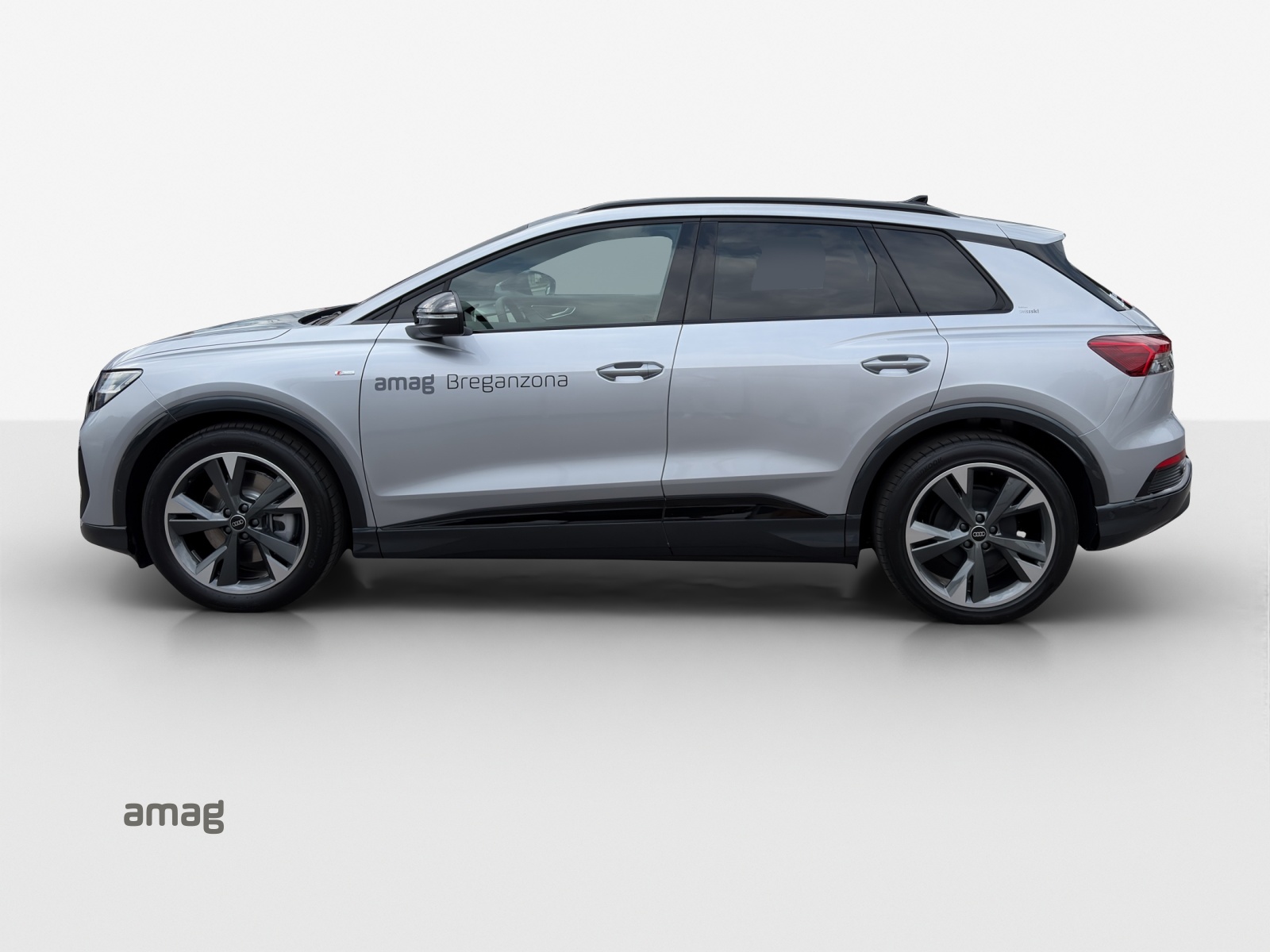 AUDI Q4 e-tron 45 Edition Swiss Ski quattro-image-1