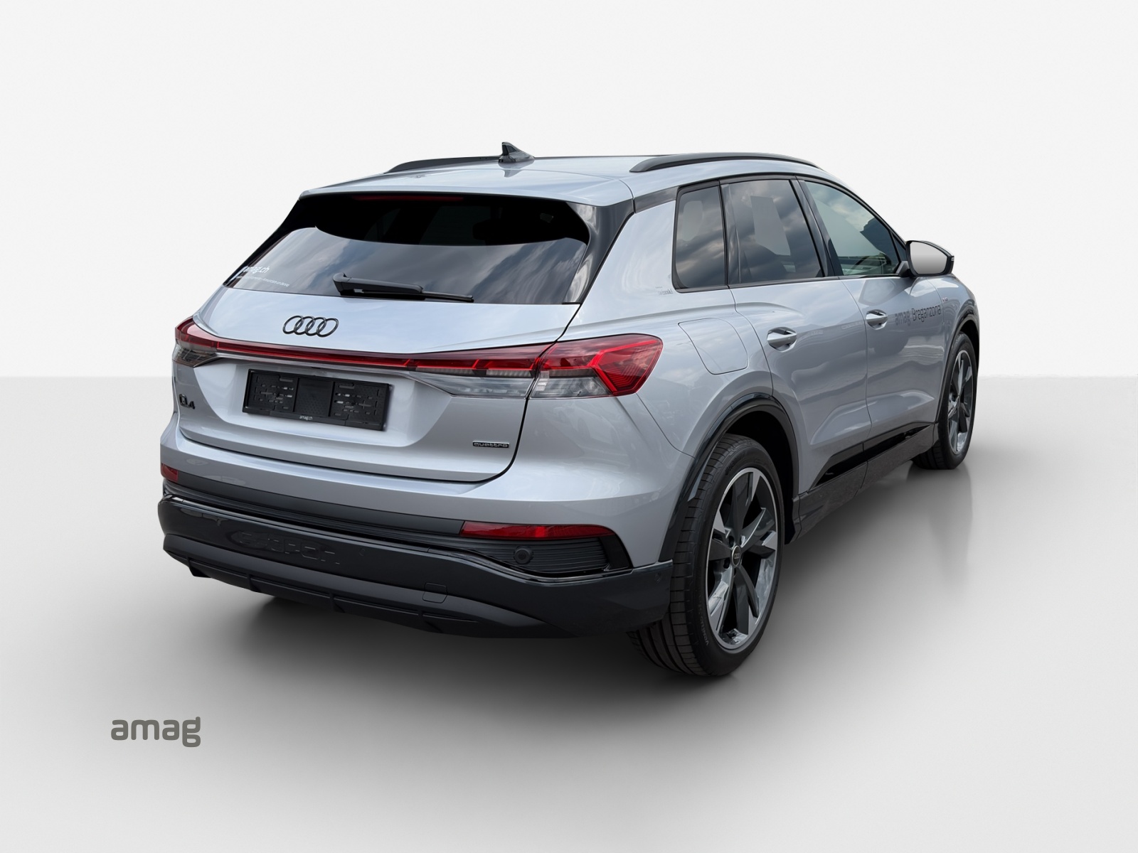 AUDI Q4 e-tron 45 Edition Swiss Ski quattro-image-4