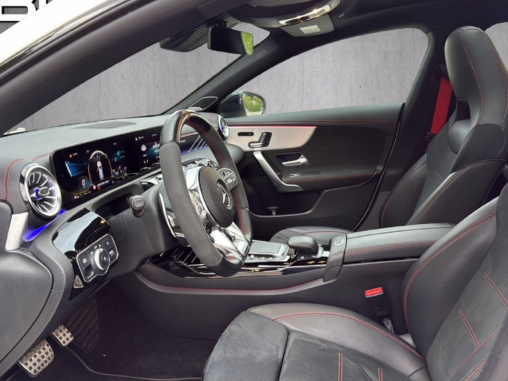 MERCEDES-BENZ CLA 35 AMG 4matic Shooting Brake-image-7