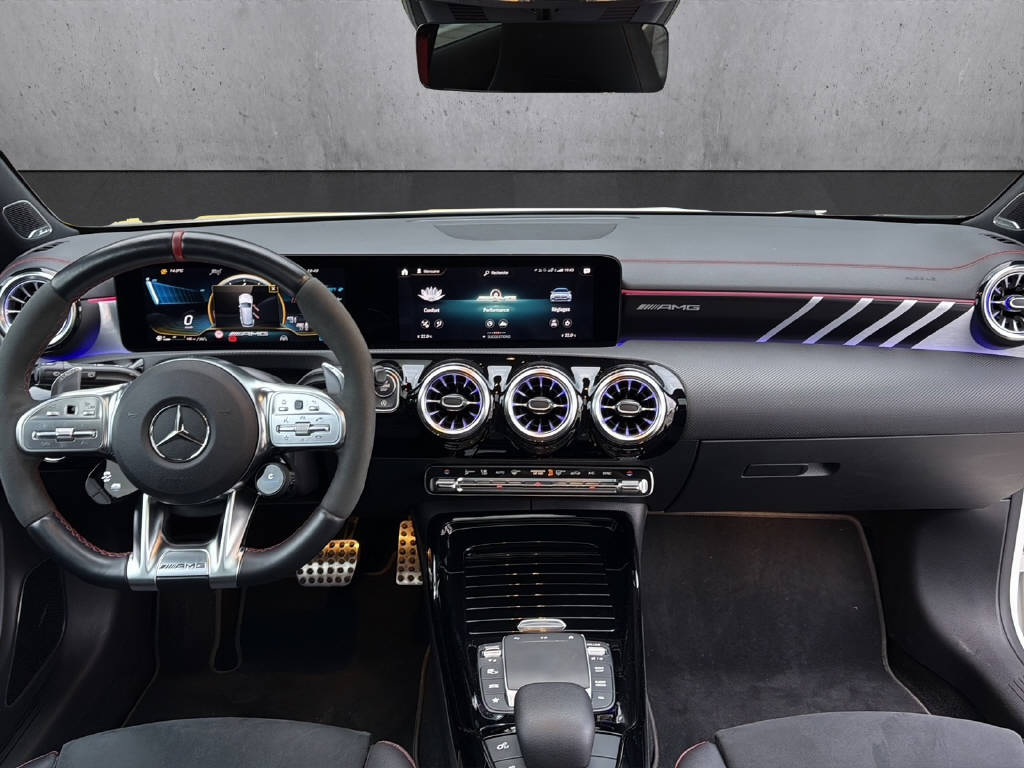 MERCEDES-BENZ CLA 35 AMG 4matic Shooting Brake-image-10