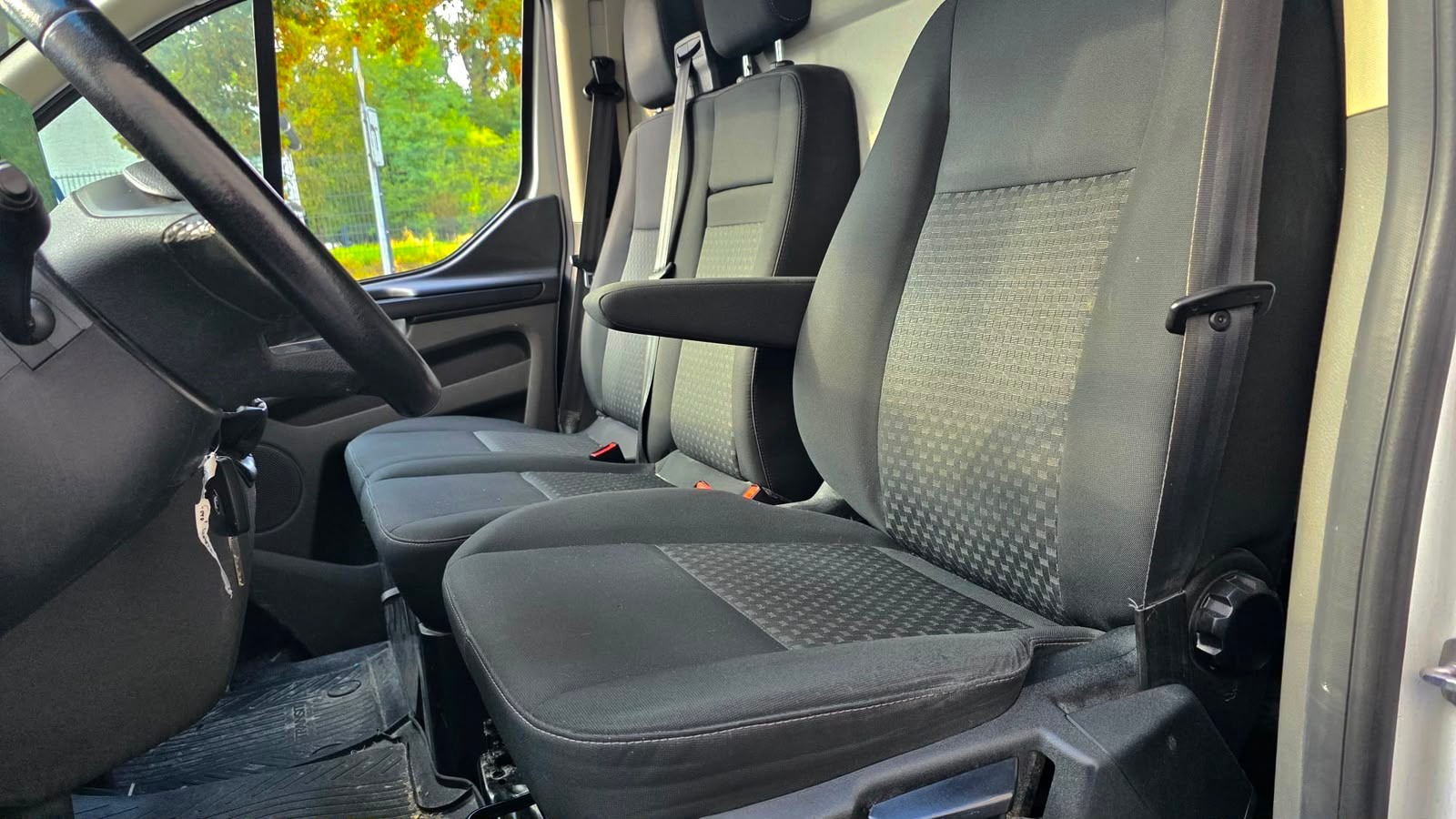 FORD Transit Custom Van 320 L1H1 Trend-image-6