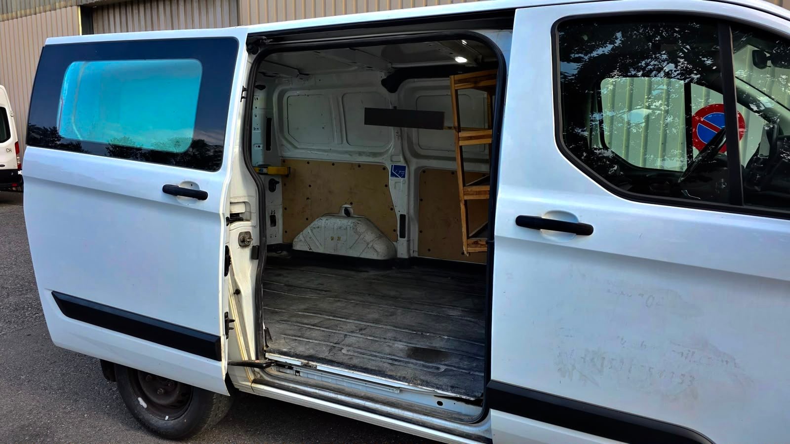 FORD Transit Custom Van 320 L1H1 Trend-image-5