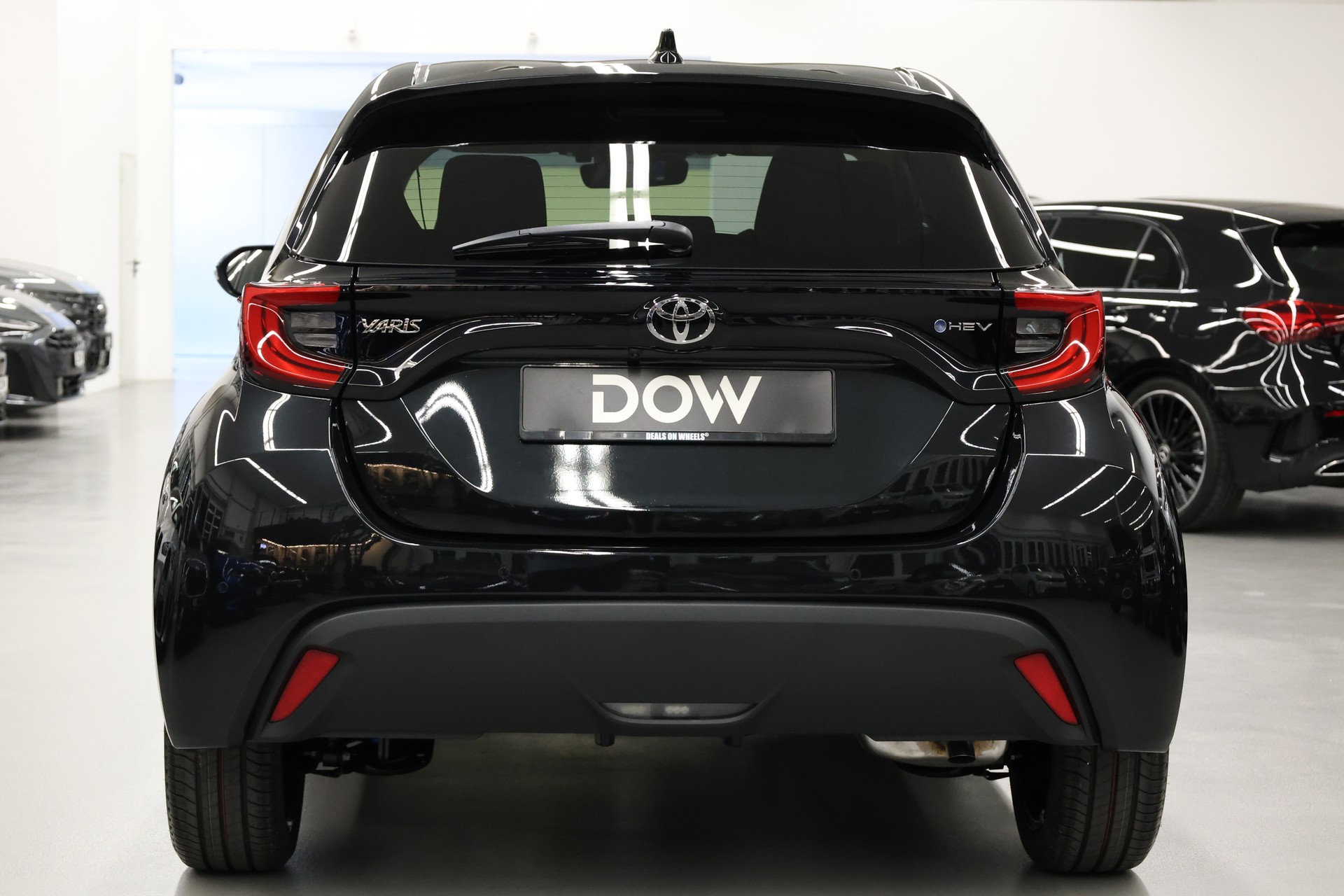 TOYOTA Yaris 1.5 VVT-i HSD Teamplayer-image-10