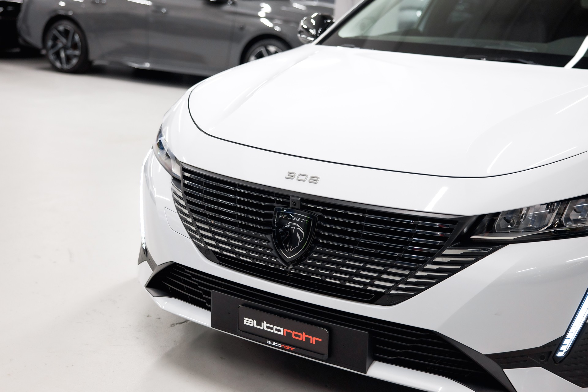 PEUGEOT 308 SW 1.5 BlueHDI Allure EAT8-image-8