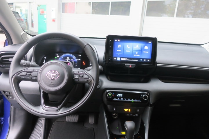 TOYOTA Yaris 1.5 Trend e-CVT-image-8
