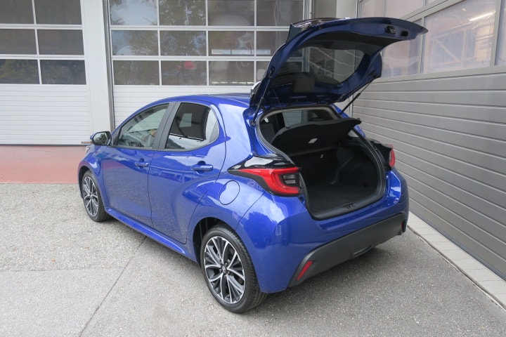 TOYOTA Yaris 1.5 Trend e-CVT-image-5