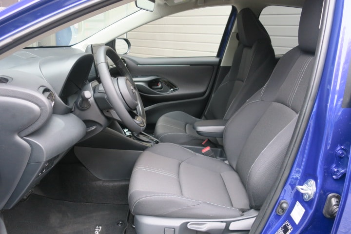 TOYOTA Yaris 1.5 Trend e-CVT-image-6