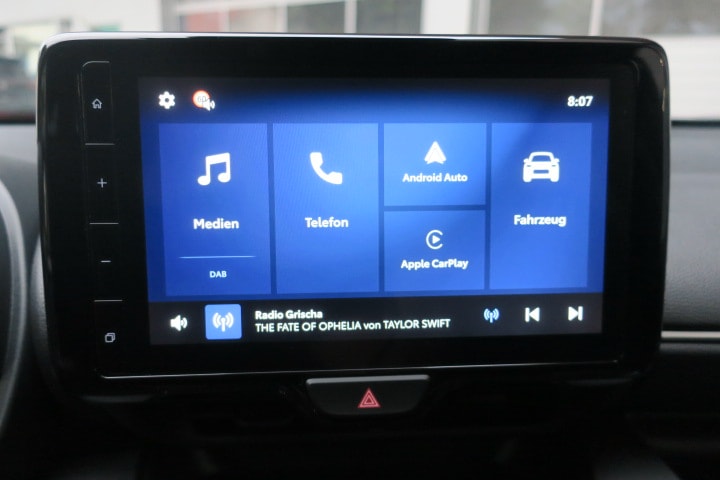 TOYOTA Yaris 1.5 Trend e-CVT-image-10