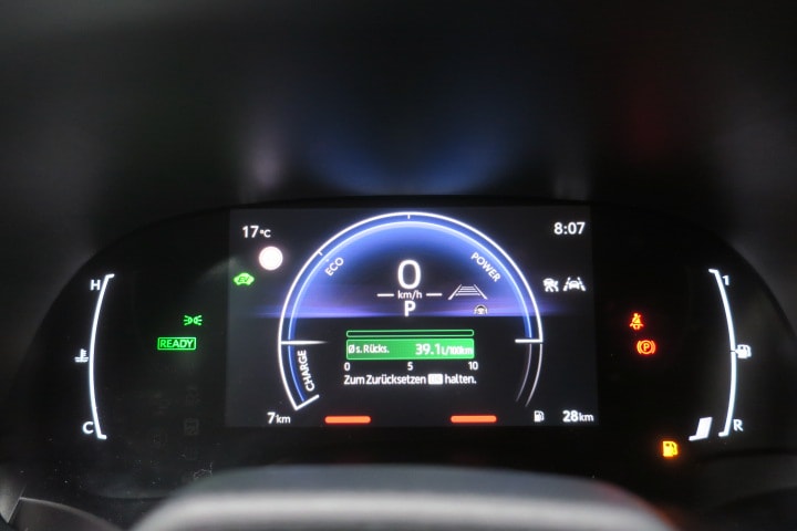 TOYOTA Yaris 1.5 Trend e-CVT-image-9