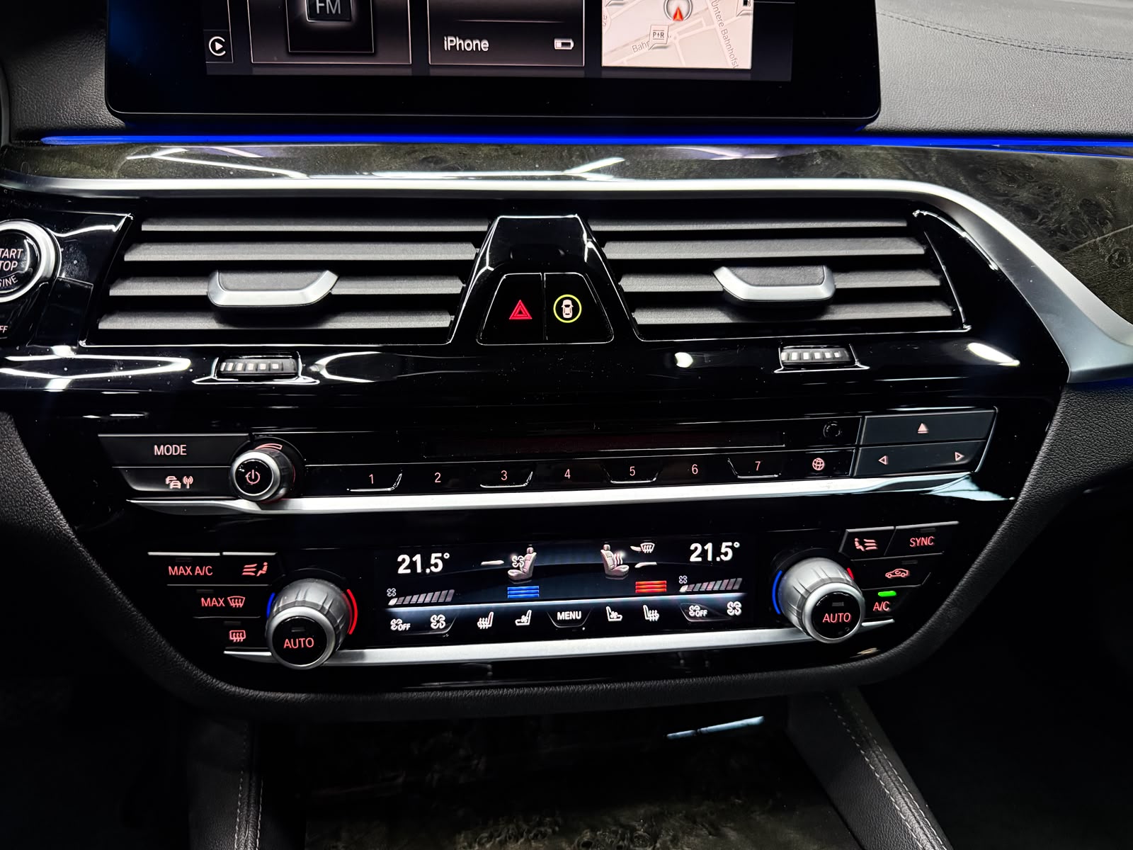 BMW 540d xDrive Touring Luxury Line Steptronic-image-16