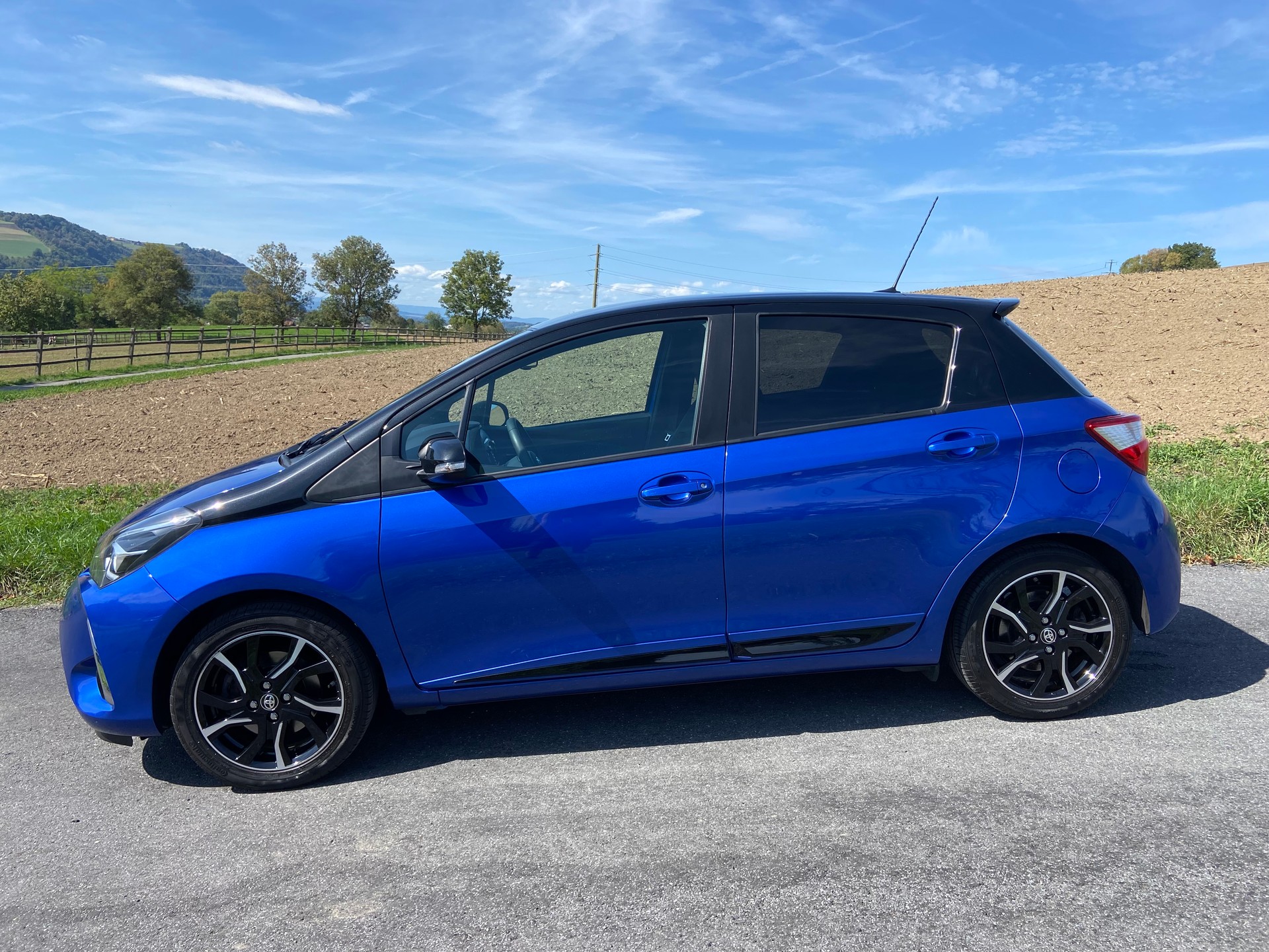TOYOTA Yaris 1.5 Style Edition