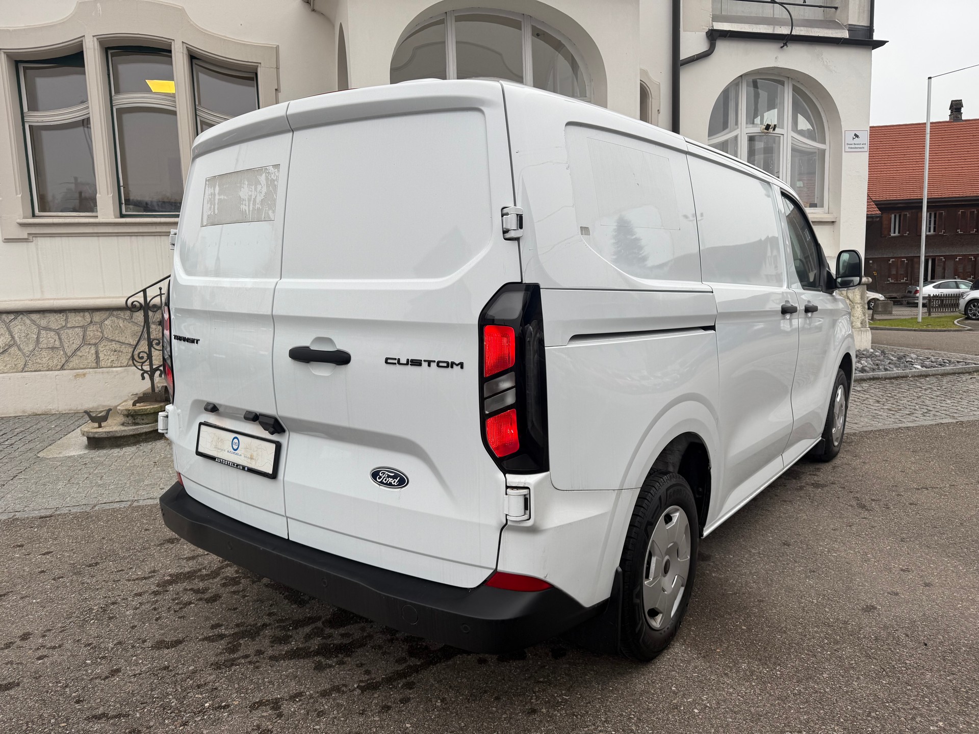 FORD Transit C Van 320 L2 2.0 EcoBlue 136 Trend-image-4