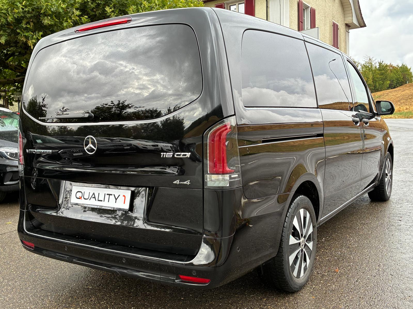 MERCEDES-BENZ Vito 116 CDI Lang Tourer 9G-Tronic 4M Select-image-5