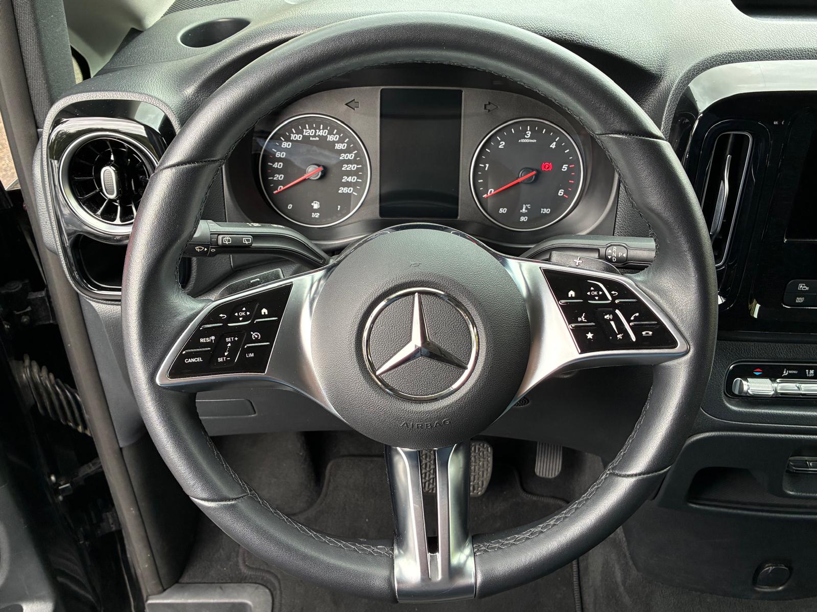 MERCEDES-BENZ Vito 116 CDI Lang Tourer 9G-Tronic 4M Select-image-10