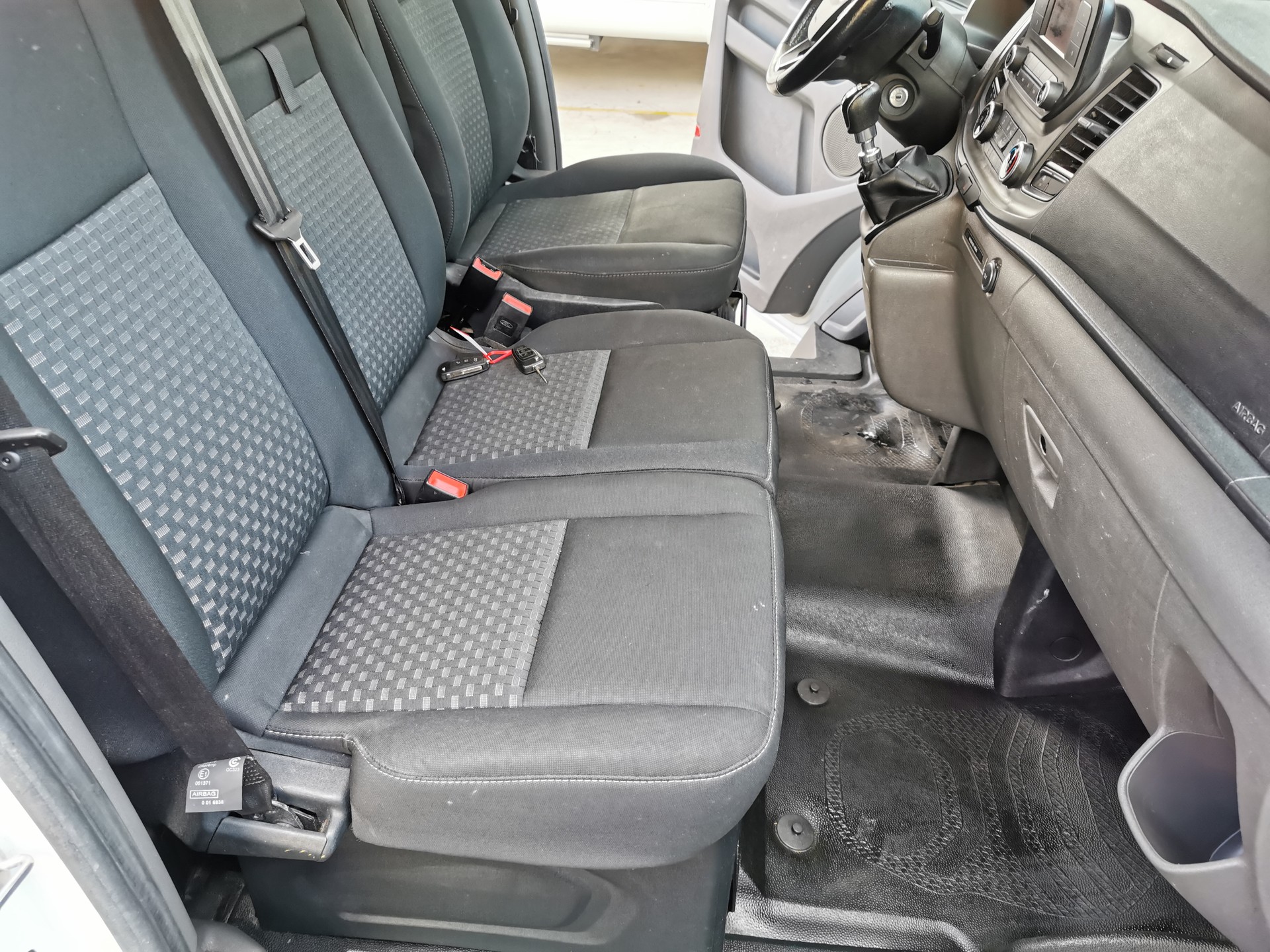 FORD Transit Custom Van 320 L1H1 Ambiente-image-6