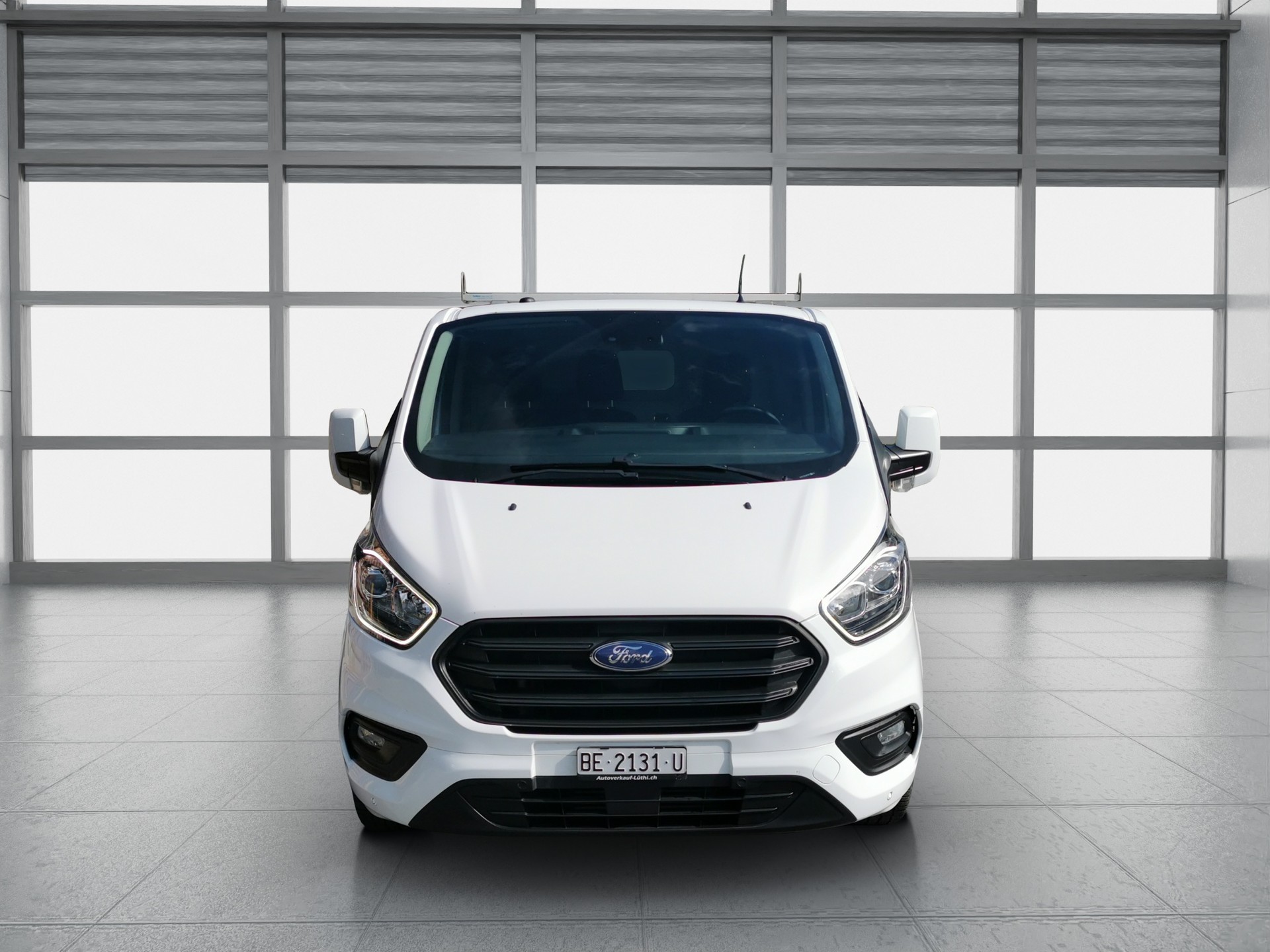 FORD Transit Custom Van 320 L1H1 Ambiente-image-3
