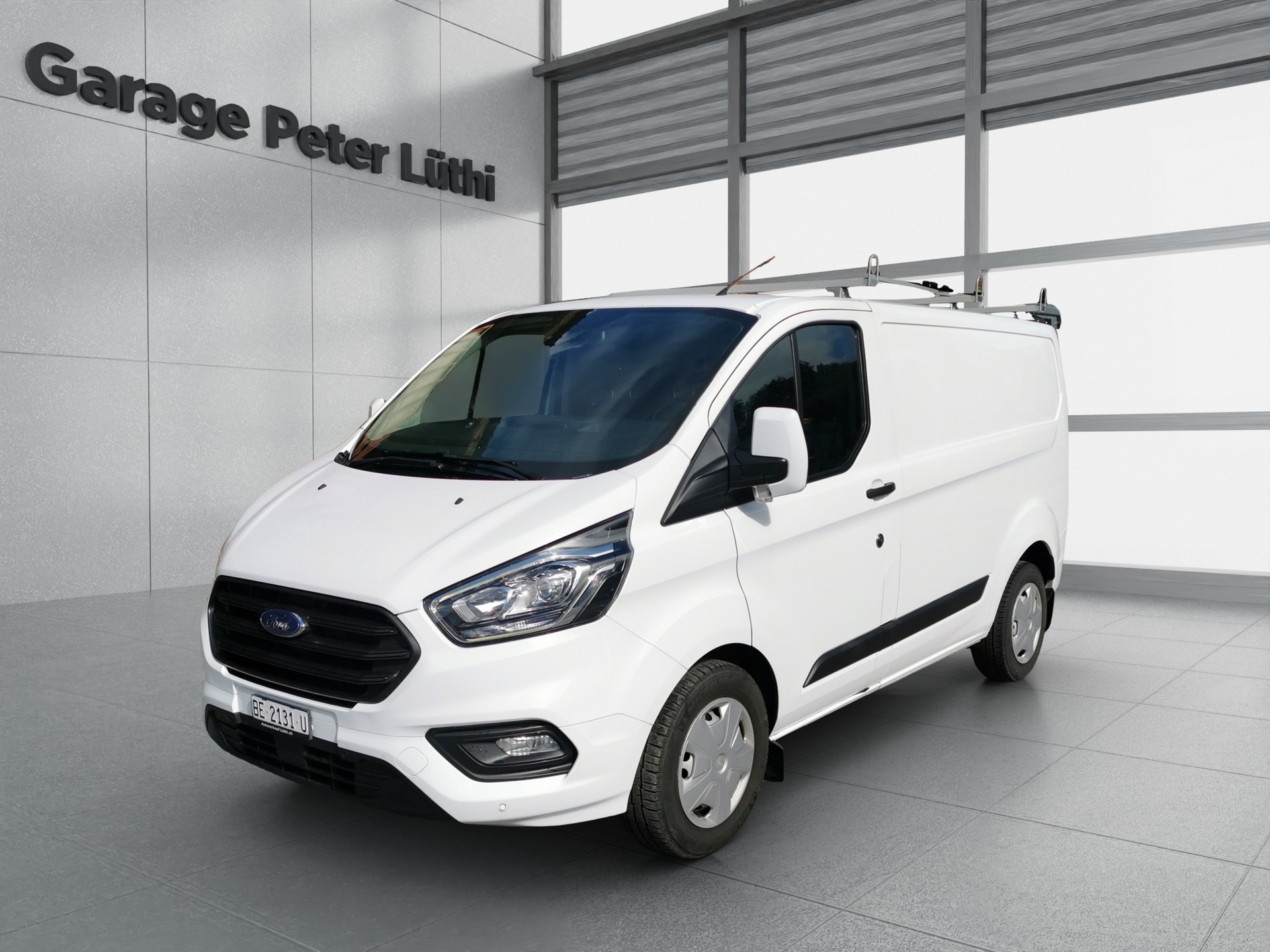 FORD Transit Custom Van 320 L1H1 Ambiente-image-0