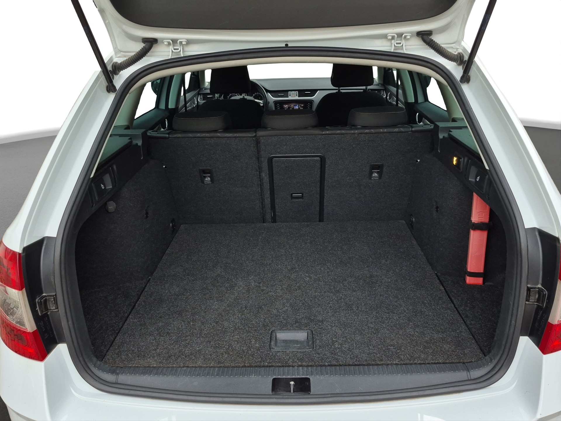 SKODA Octavia Combi 1.8 TSI Ambition 4x4 DSG *Carplay*-image-12