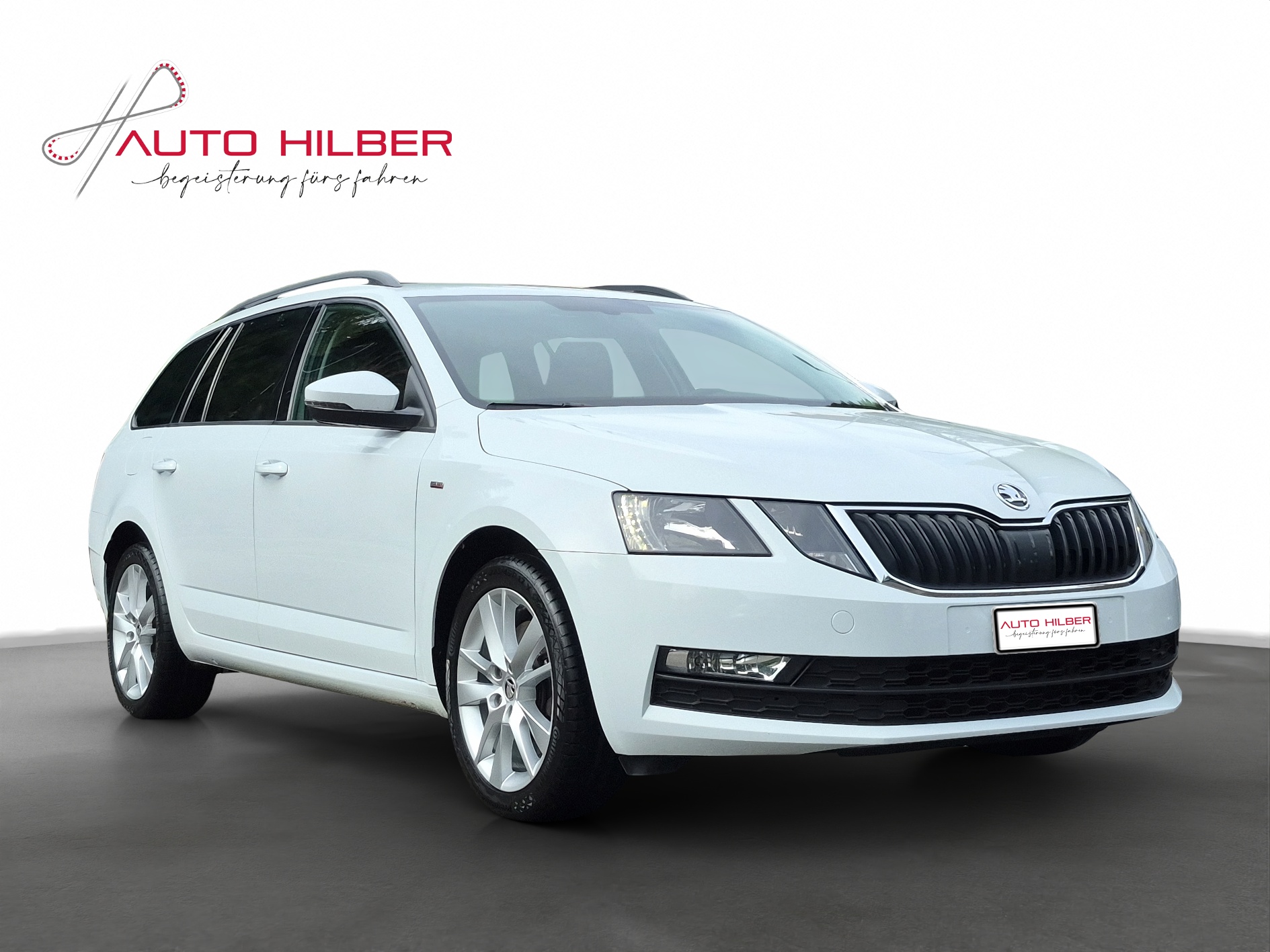 SKODA Octavia Combi 1.8 TSI Ambition 4x4 DSG *Carplay*-image-14