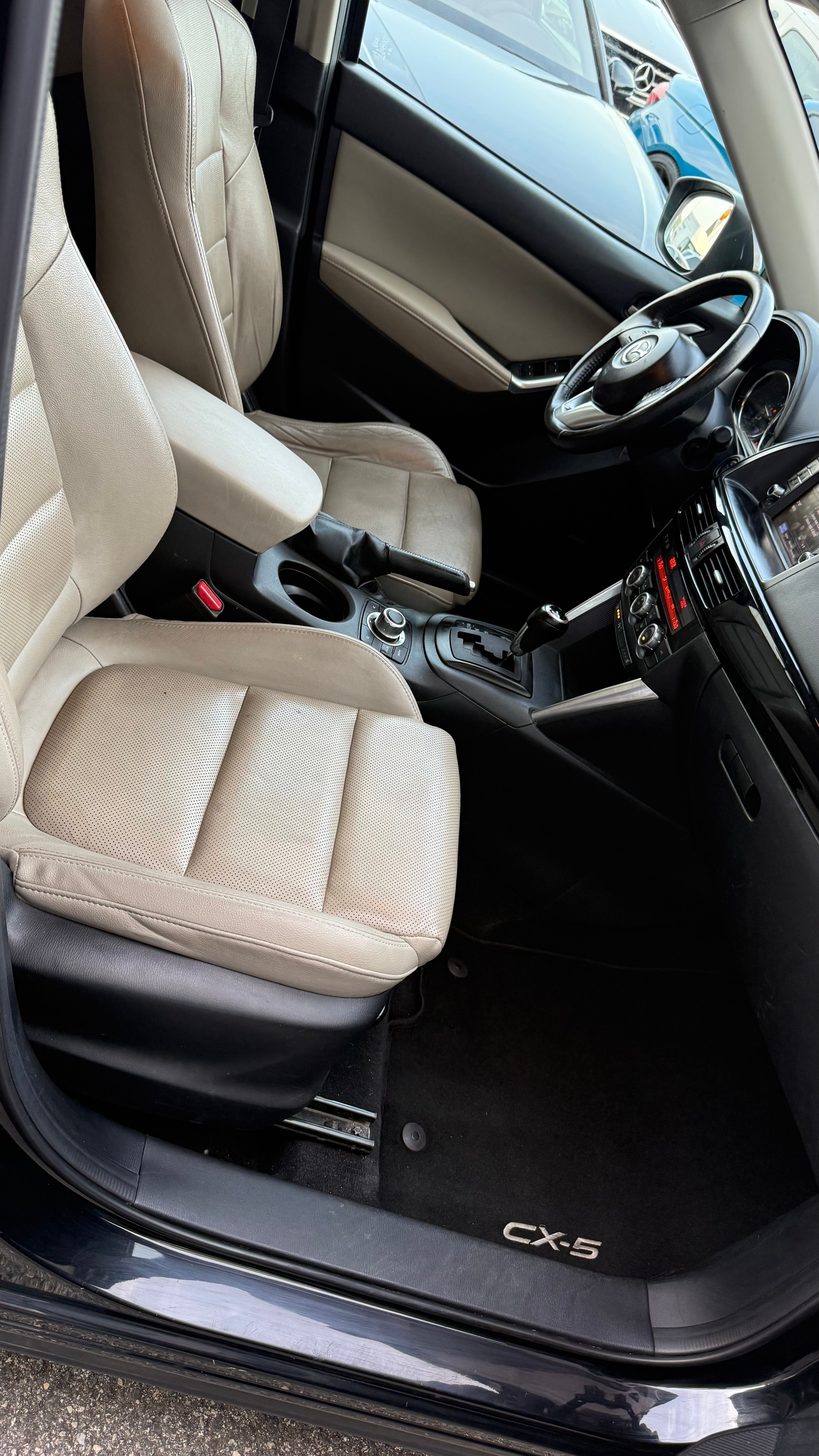 MAZDA CX-5 2.2 D HP Revolution AWD Automatic-image-8