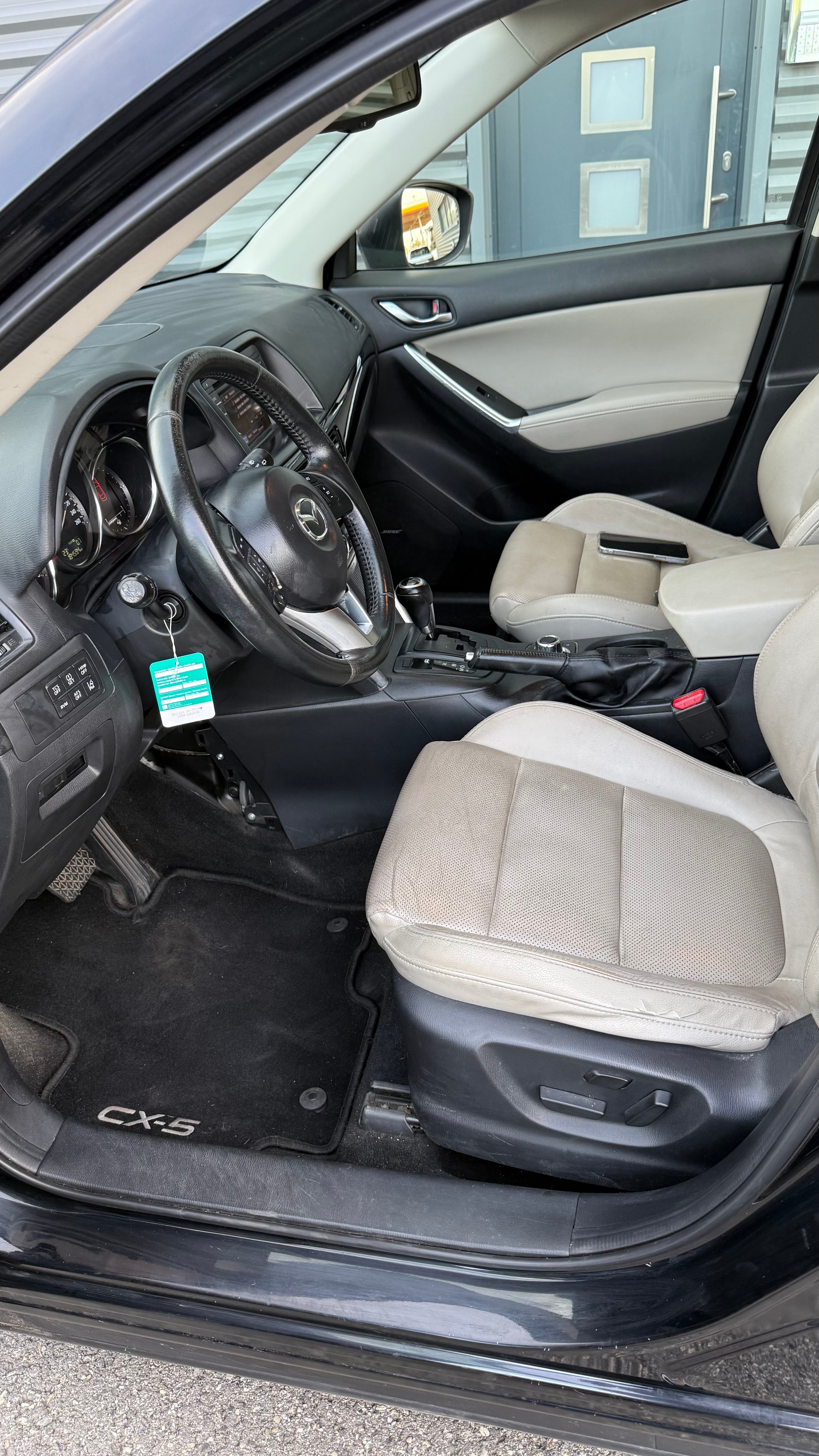 MAZDA CX-5 2.2 D HP Revolution AWD Automatic-image-6
