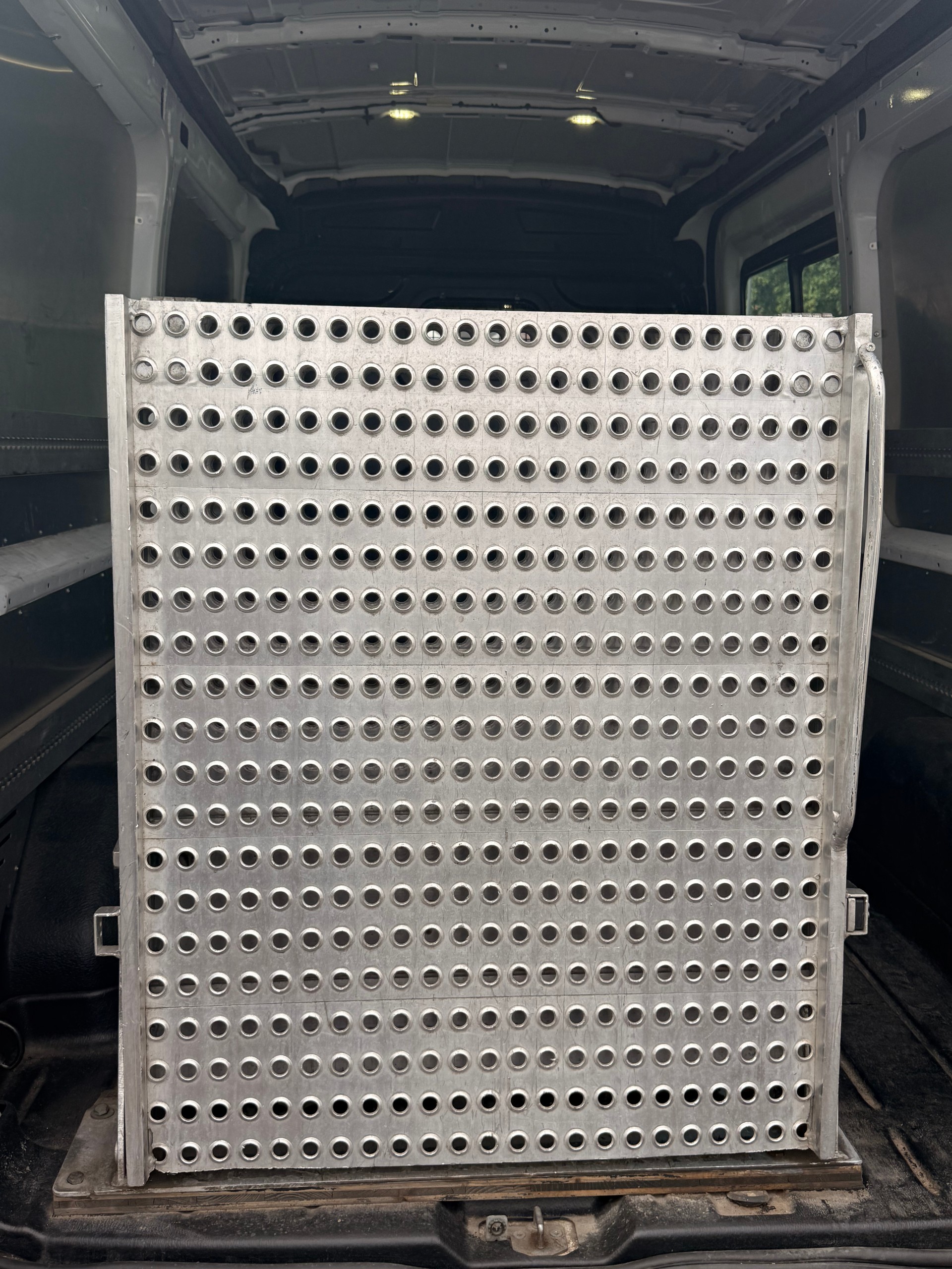 FORD Transit Van 350 L3 Ambiente 2.0 TDCi 130 FWD-image-4