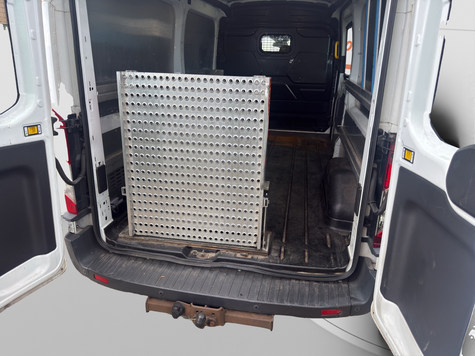FORD Transit Van 350 L3 Ambiente 2.0 TDCi 130 FWD-image-14
