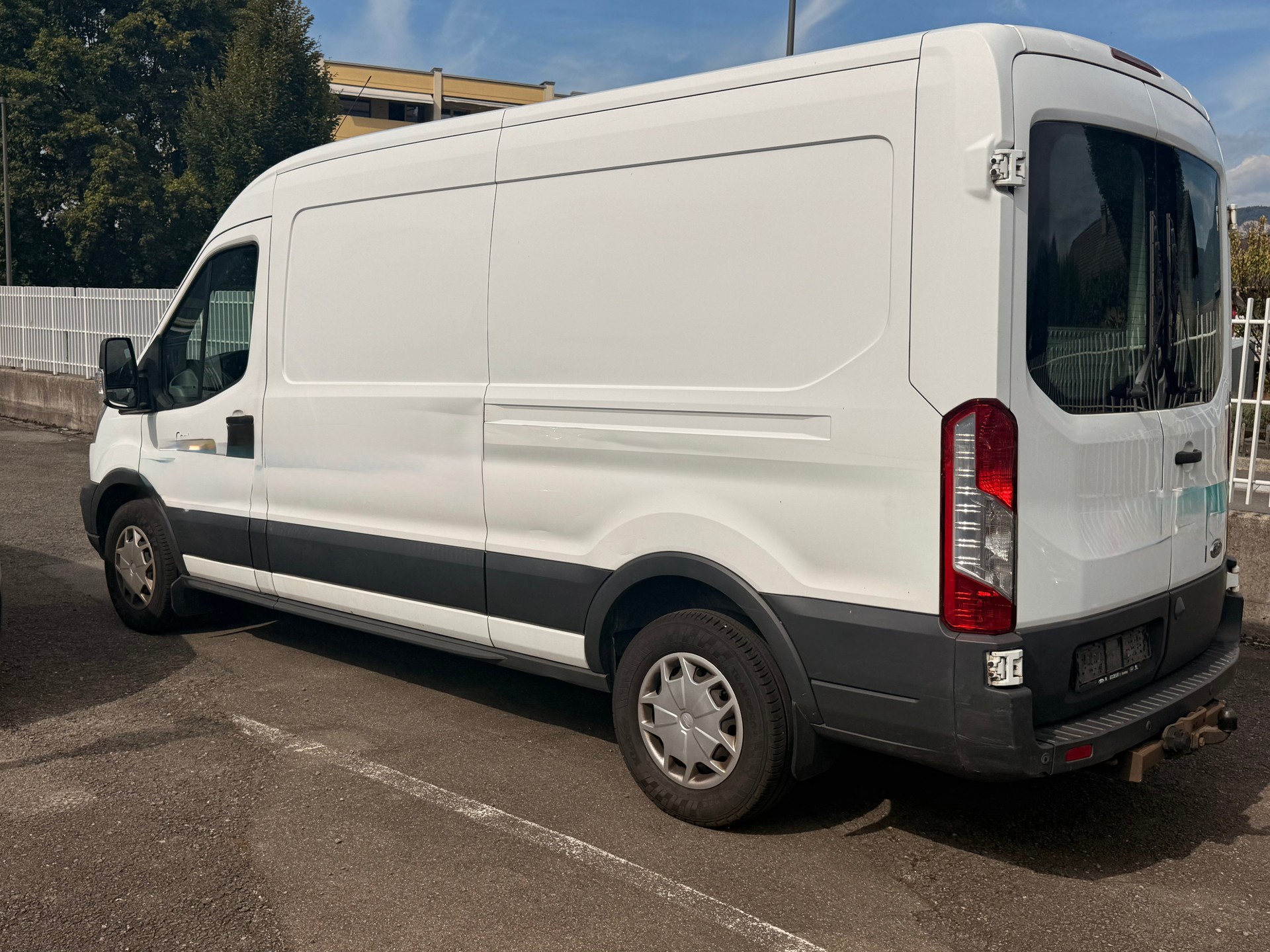 FORD Transit Van 350 L3 Ambiente 2.0 TDCi 130 FWD-image-1
