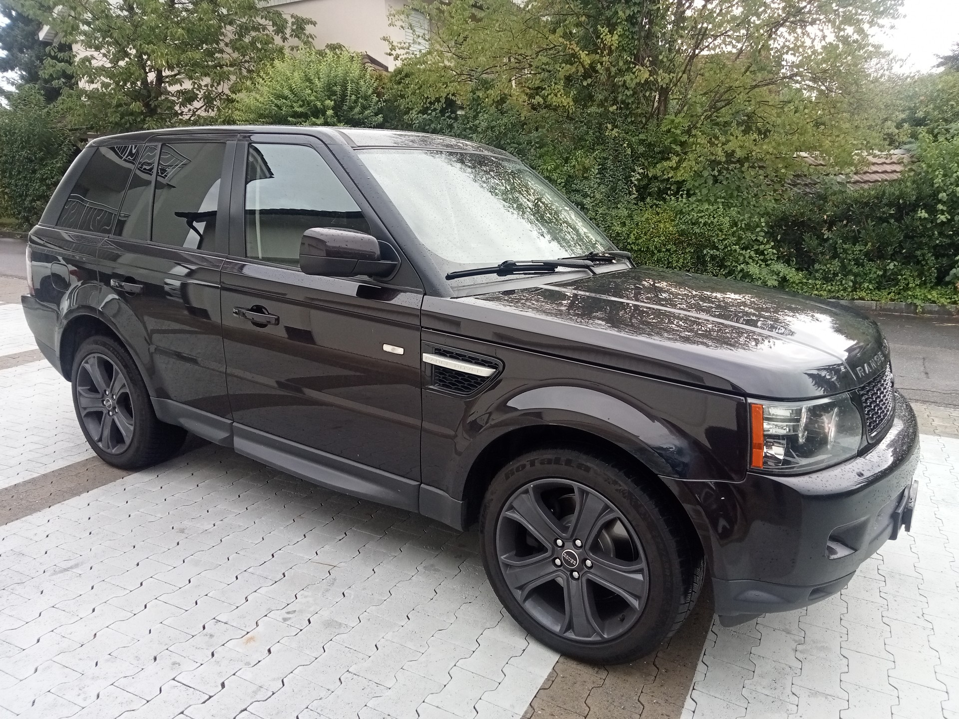 LAND ROVER 3.0 SDV6 HSE-image-1