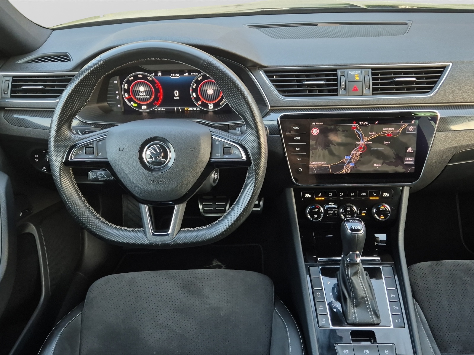 SKODA Superb Combi 2.0 TDi SportLine+ 4x4 DSG-image-11